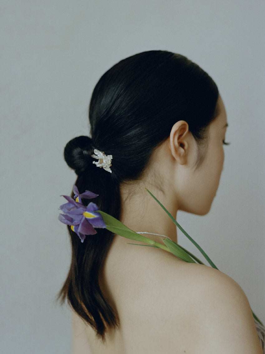 Vol.04 - Iris Bloom