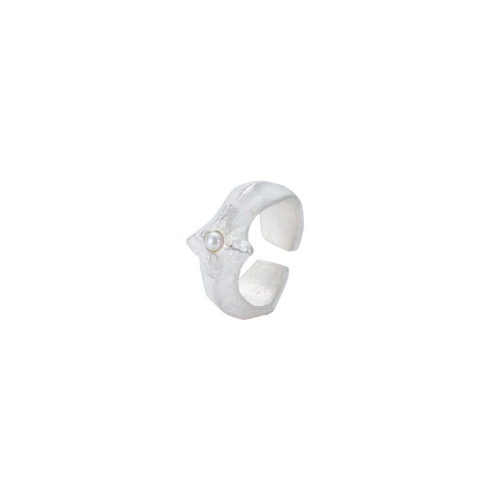 Still Leaf Pearl Ring
