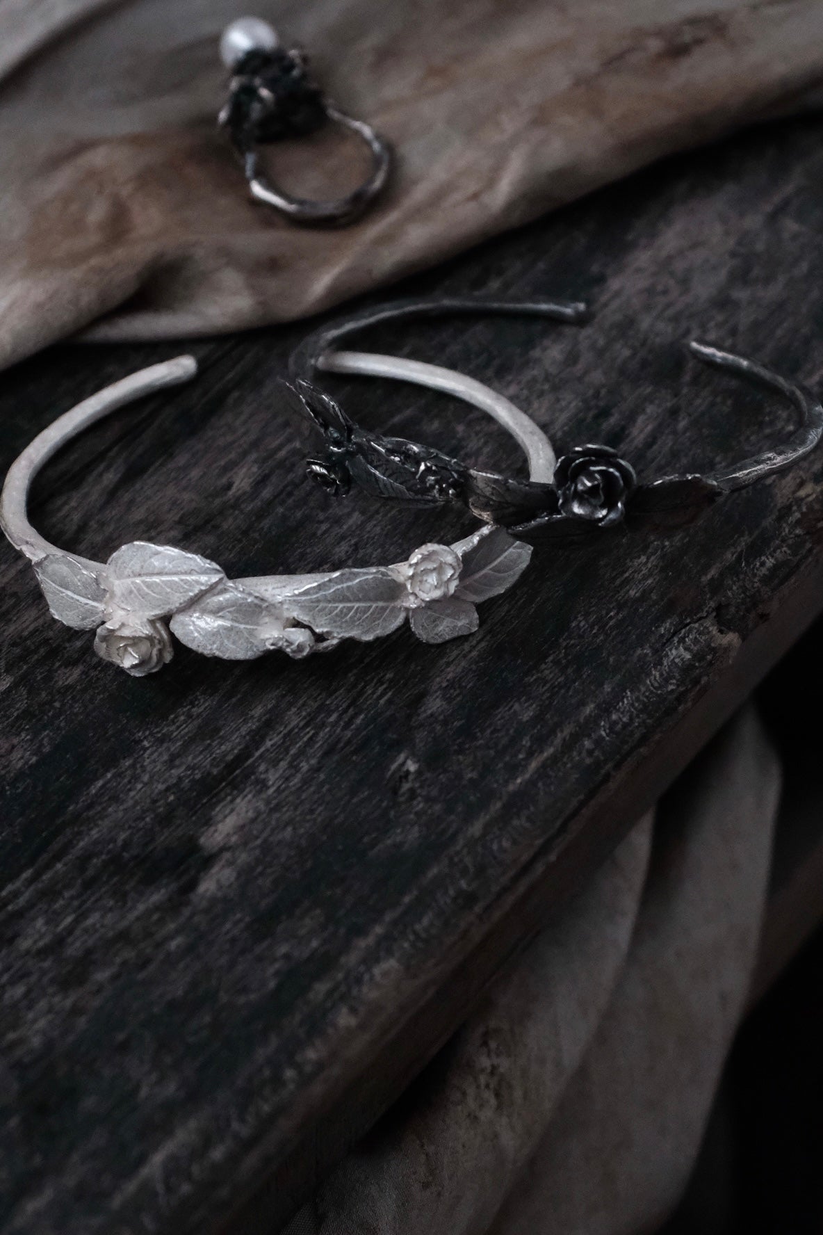 Rose Leaf Court Bangle
