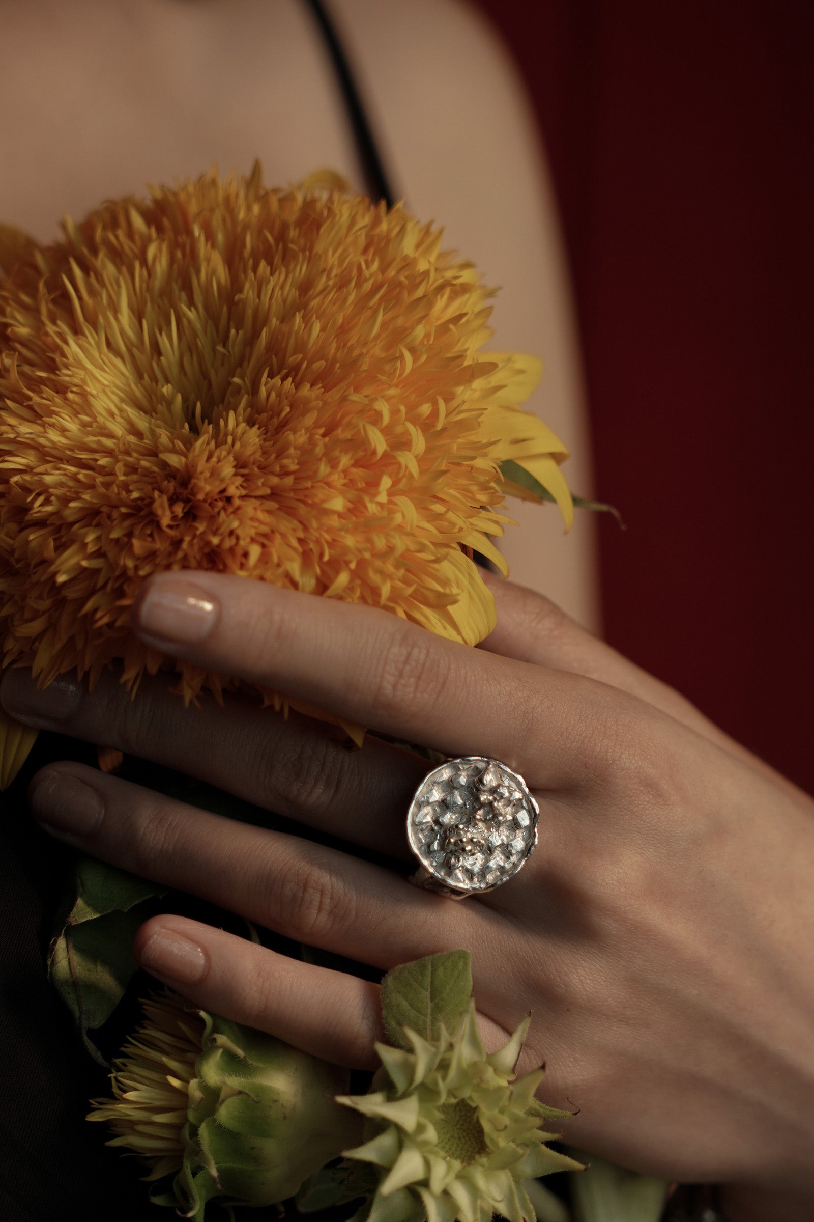 Iris Disk Ring