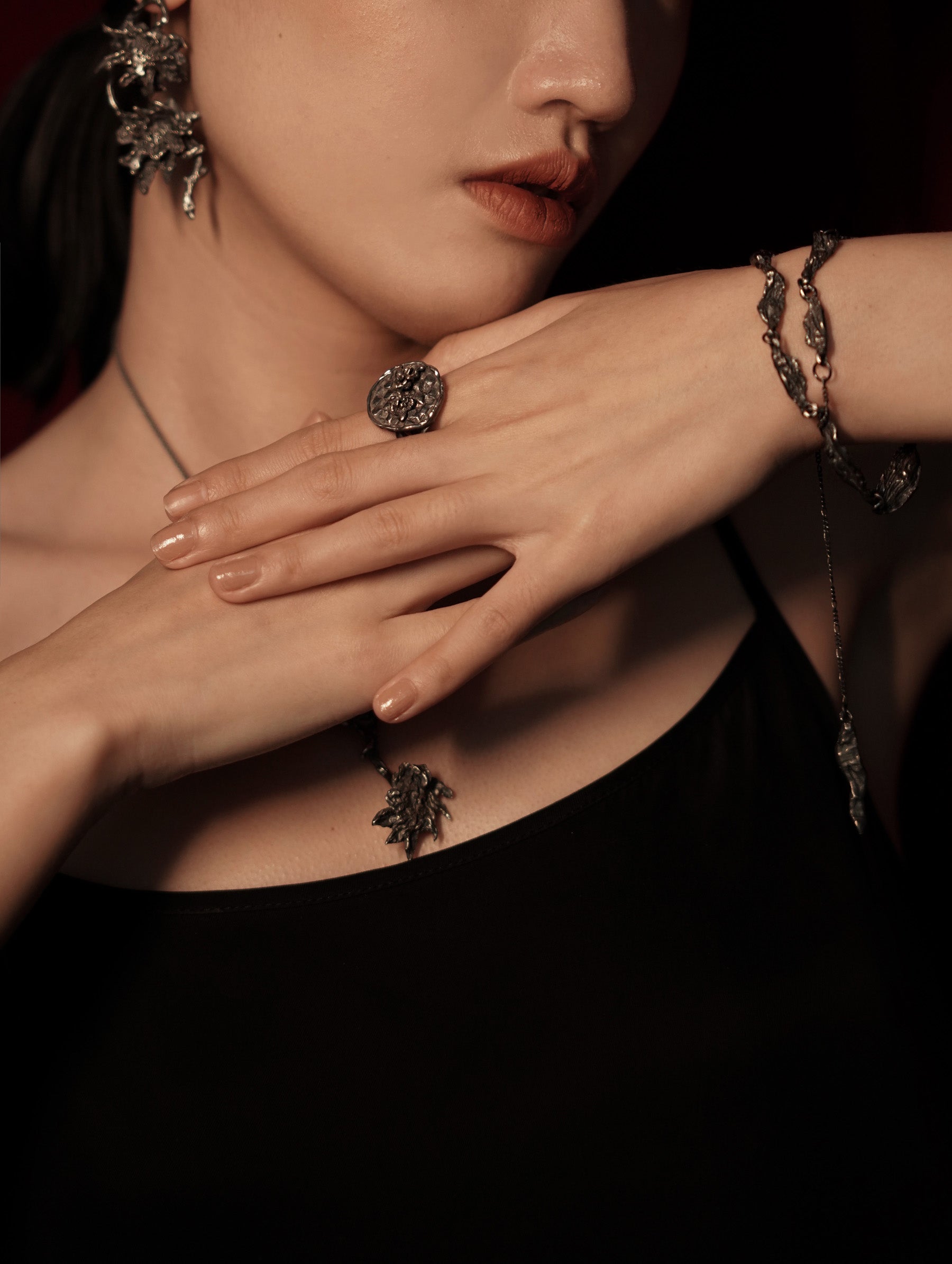 Iris Disk Ring