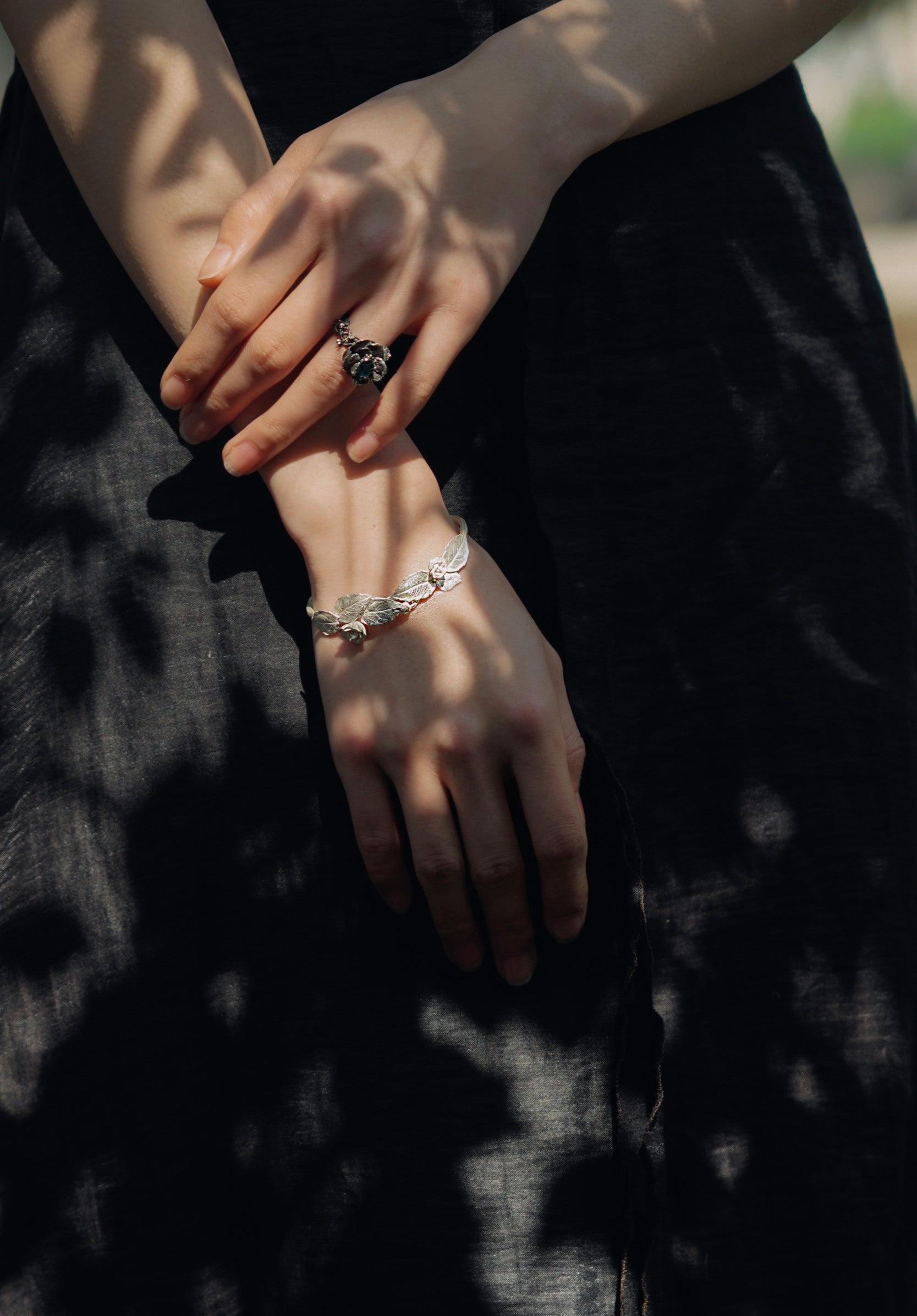 Rose Leaf Court Bangle