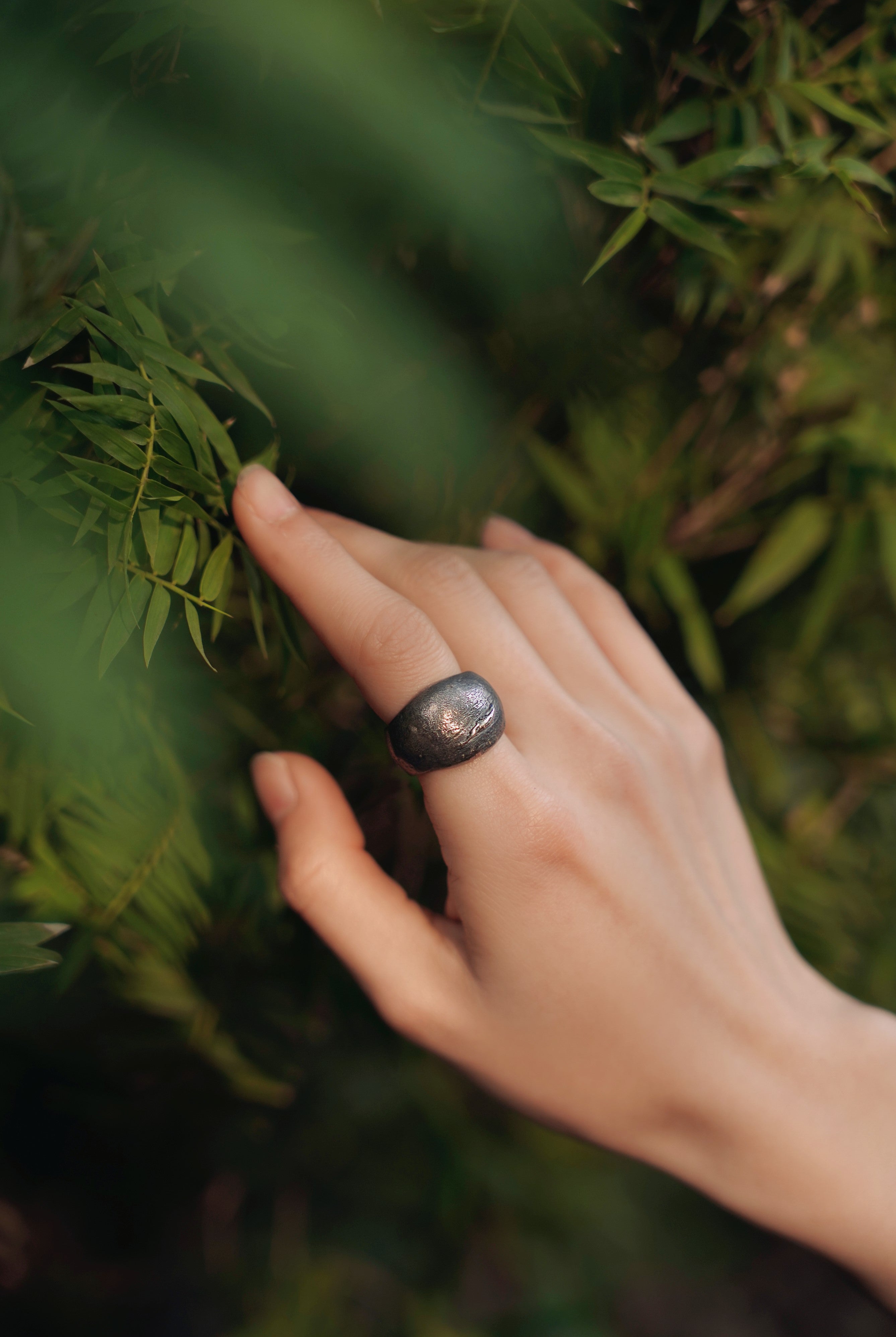 Water Leaf Hoop Ring