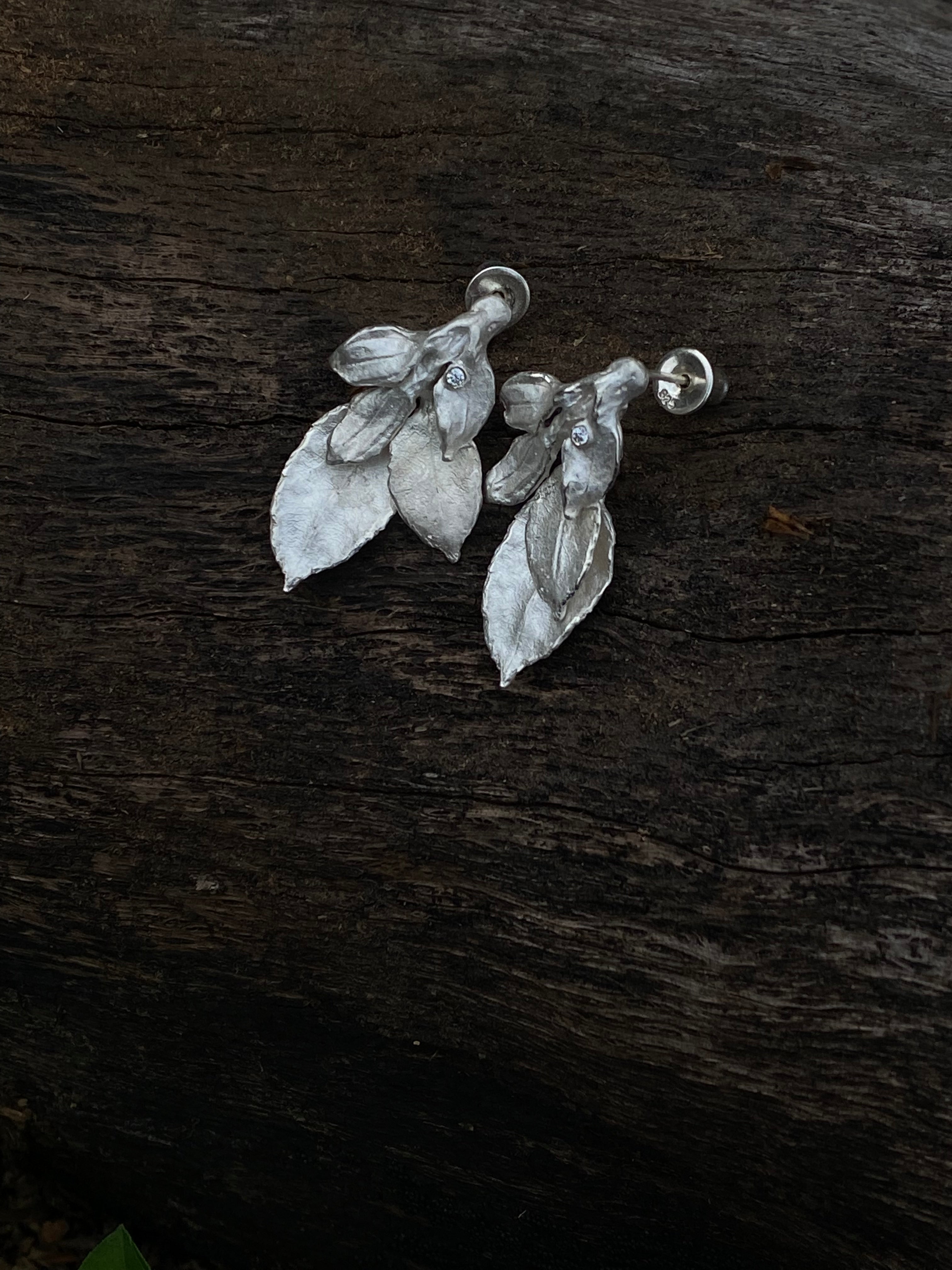 Leaf Flow Earrings (No Tassel)