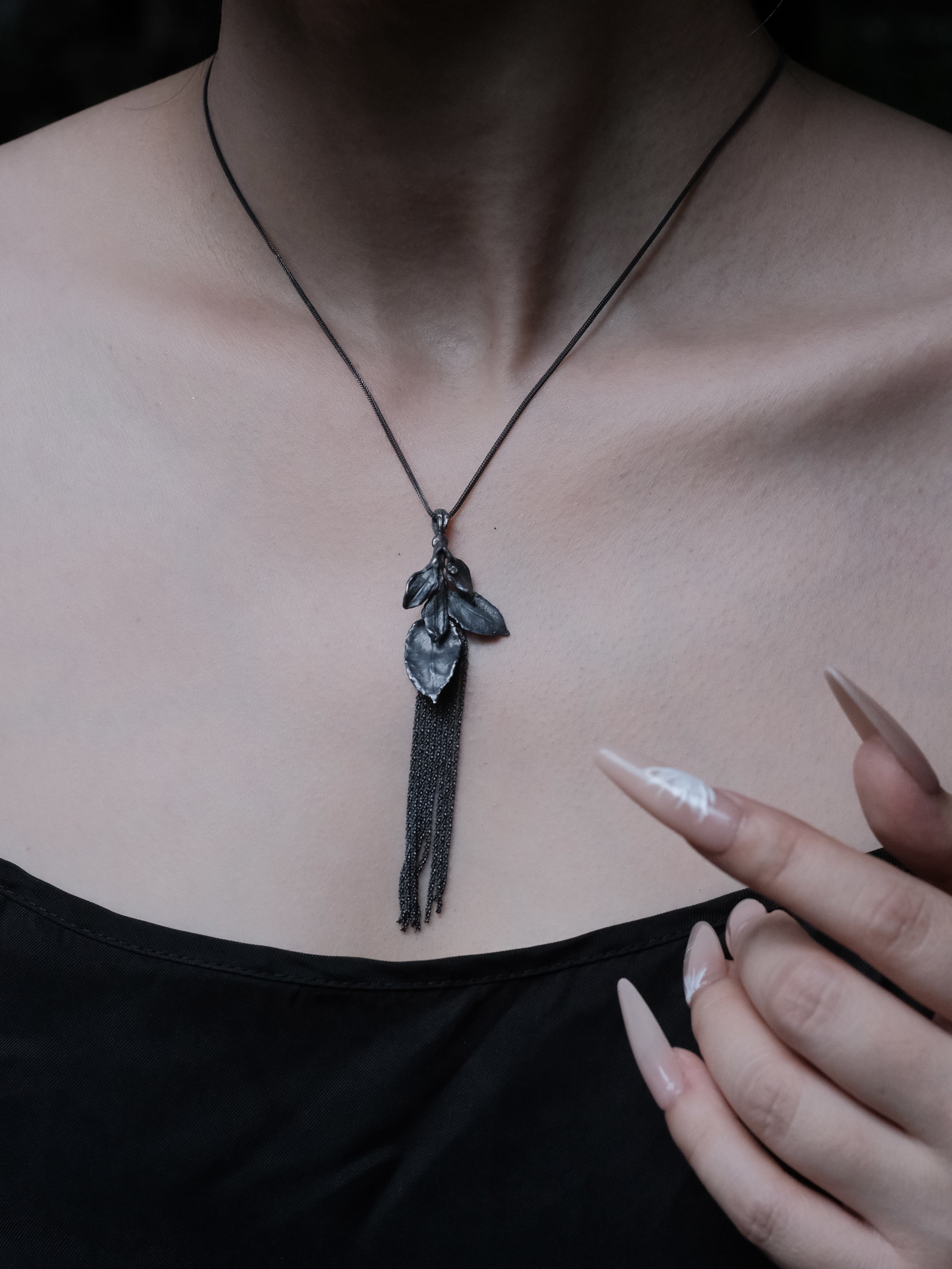 Leaf Flow Necklace