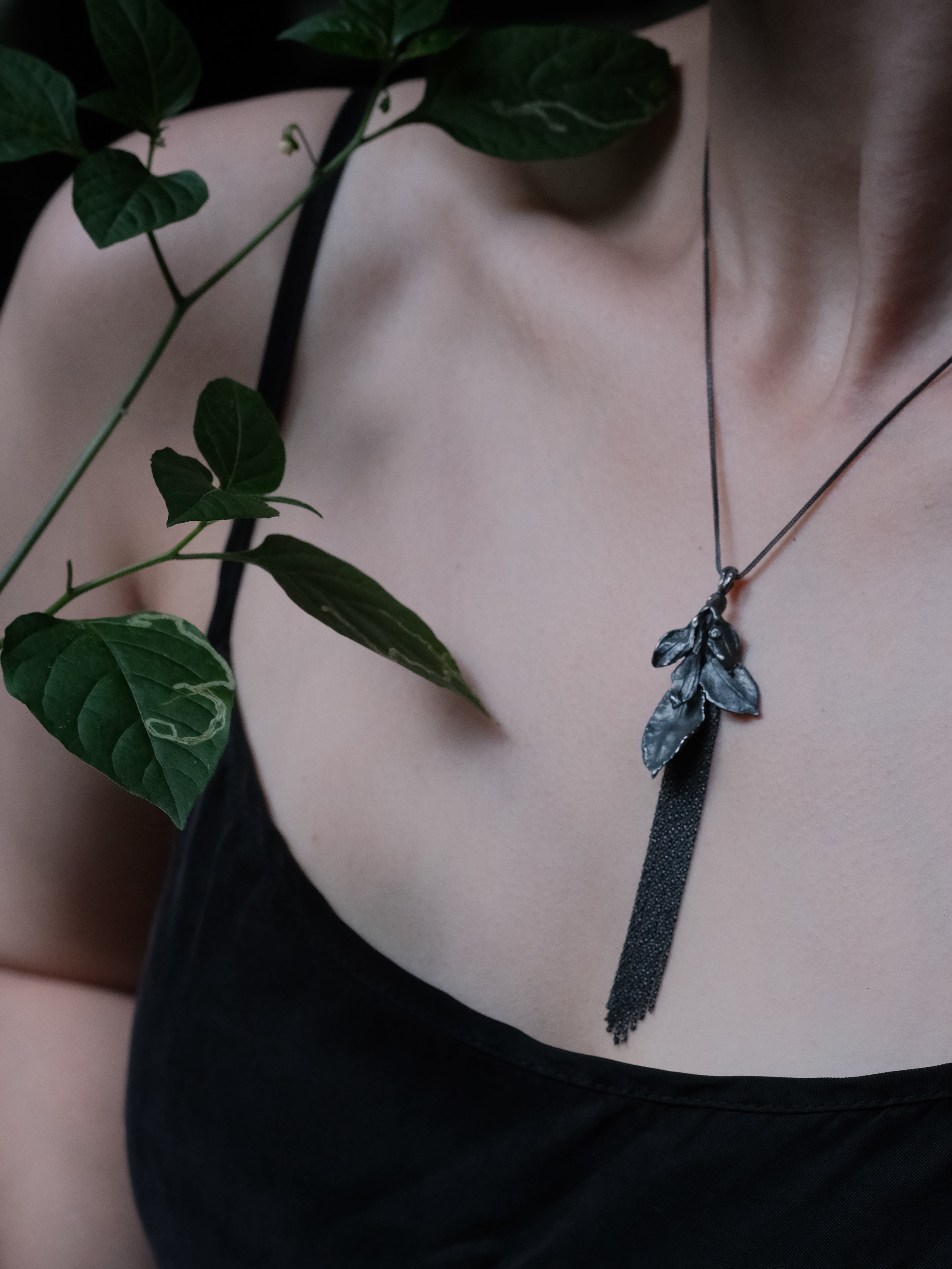 Leaf Flow Necklace