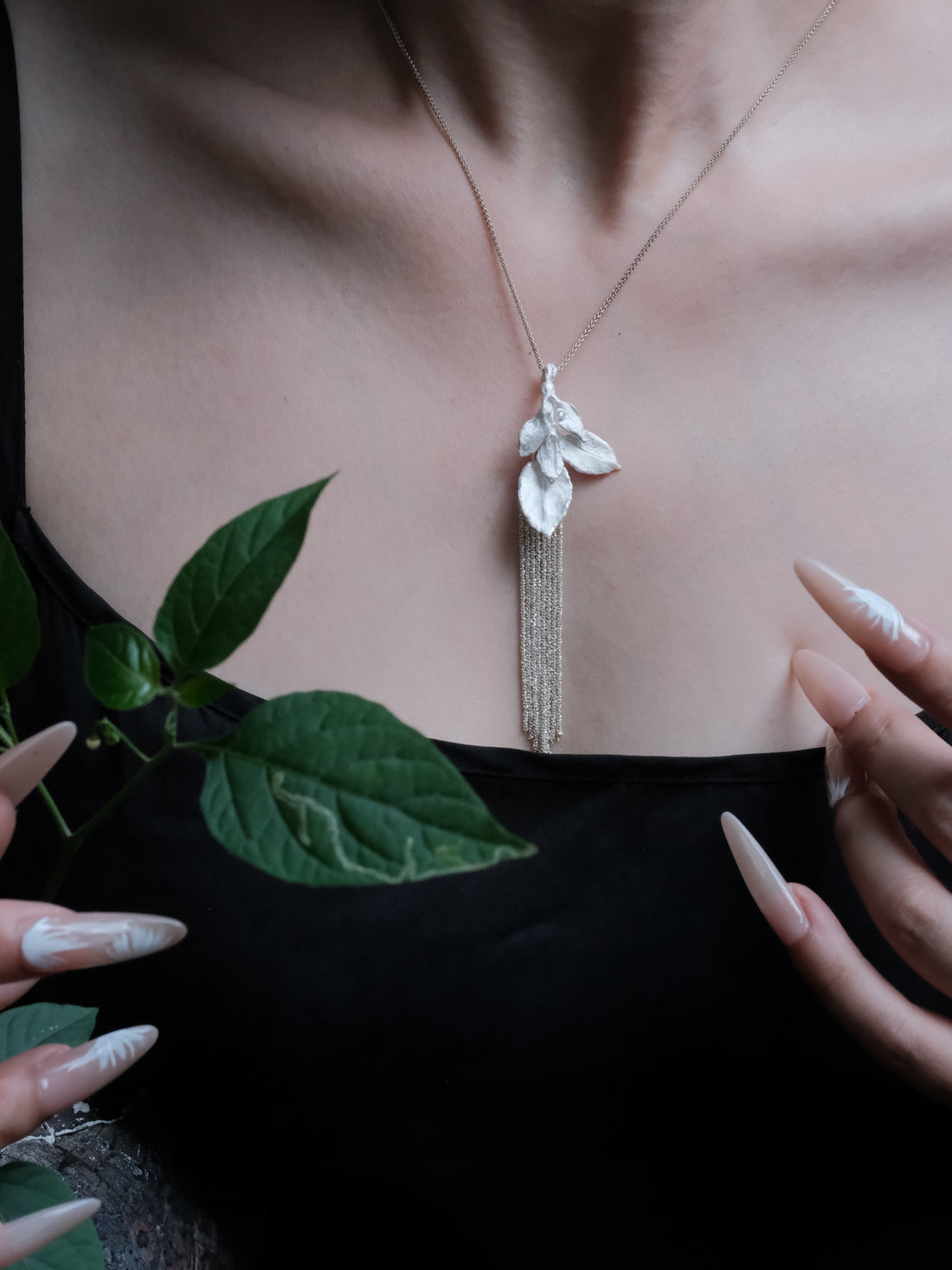 Leaf Flow Necklace