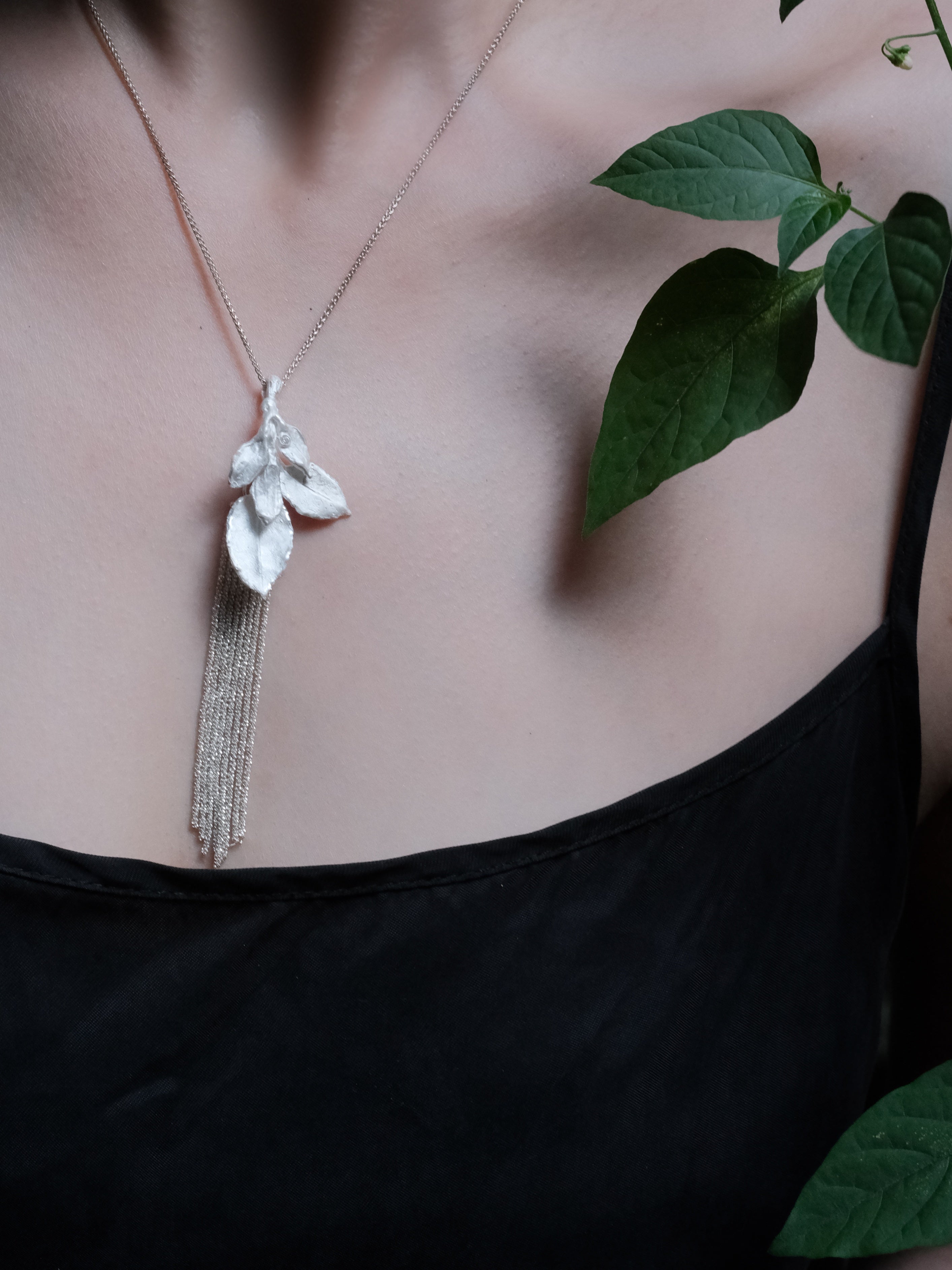 Leaf Flow Necklace