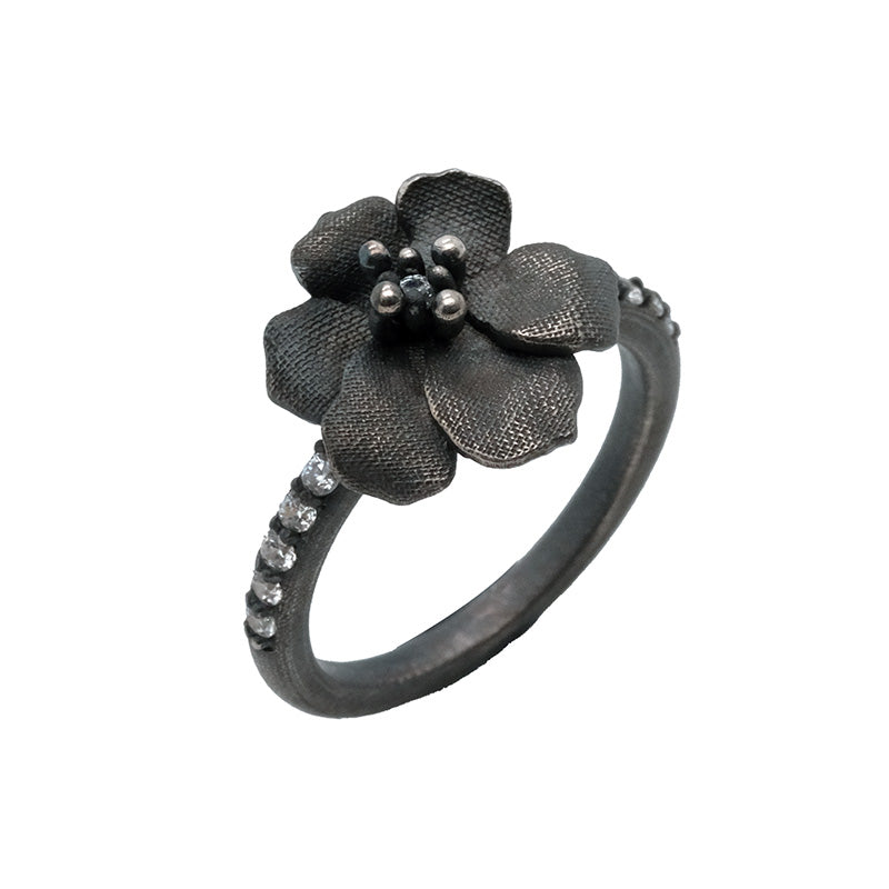 Weave Core Star Ring