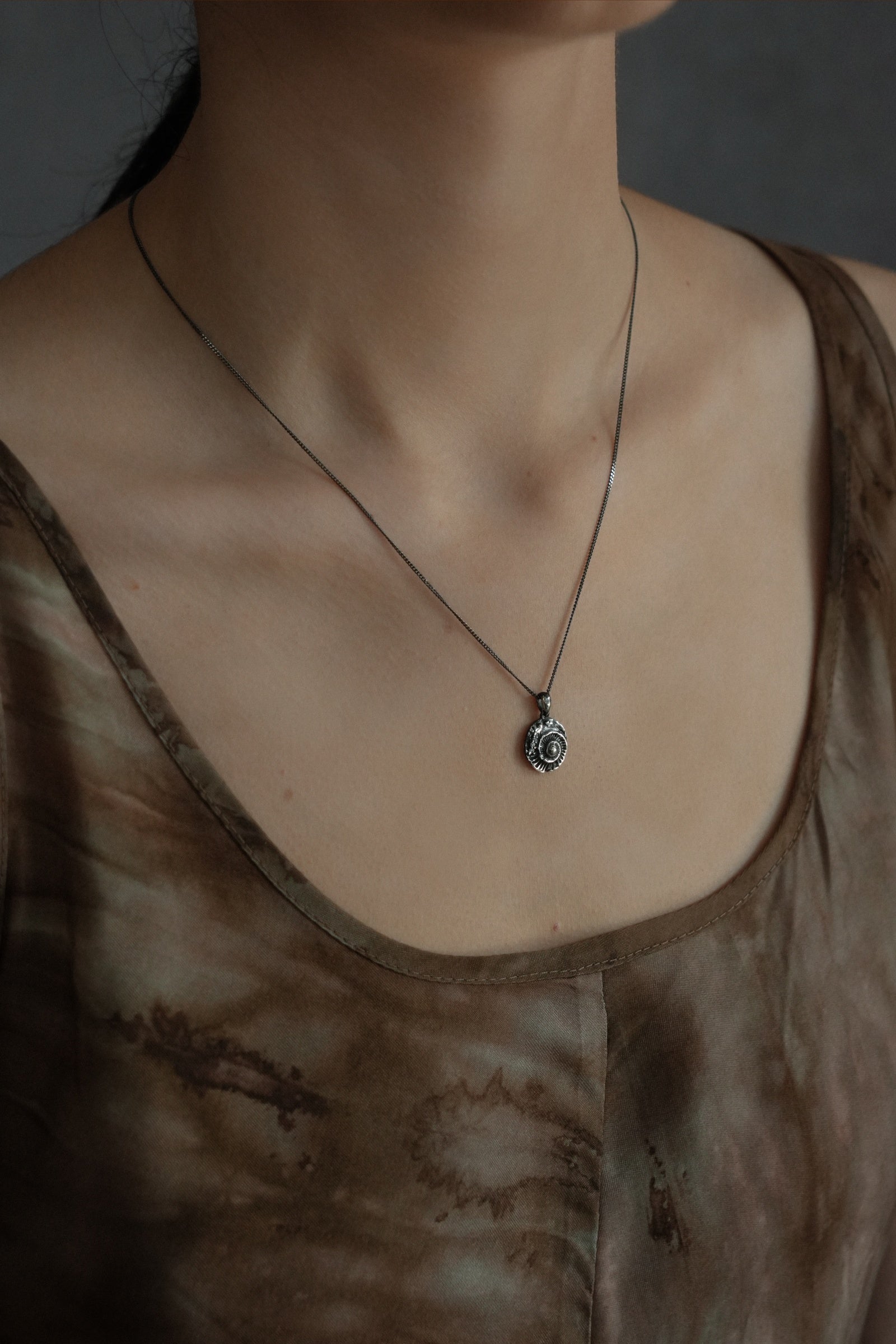 Shell Mark Time Necklace • Mini