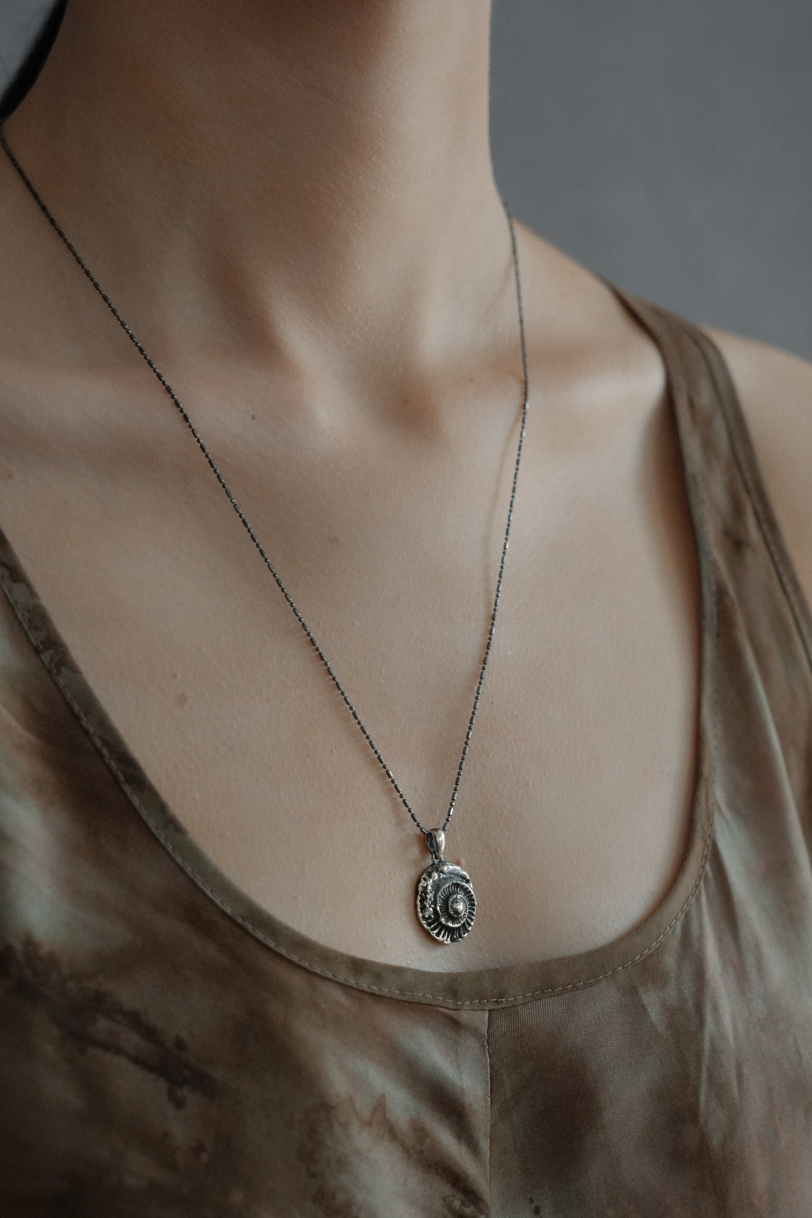 Shell Mark Time Necklace
