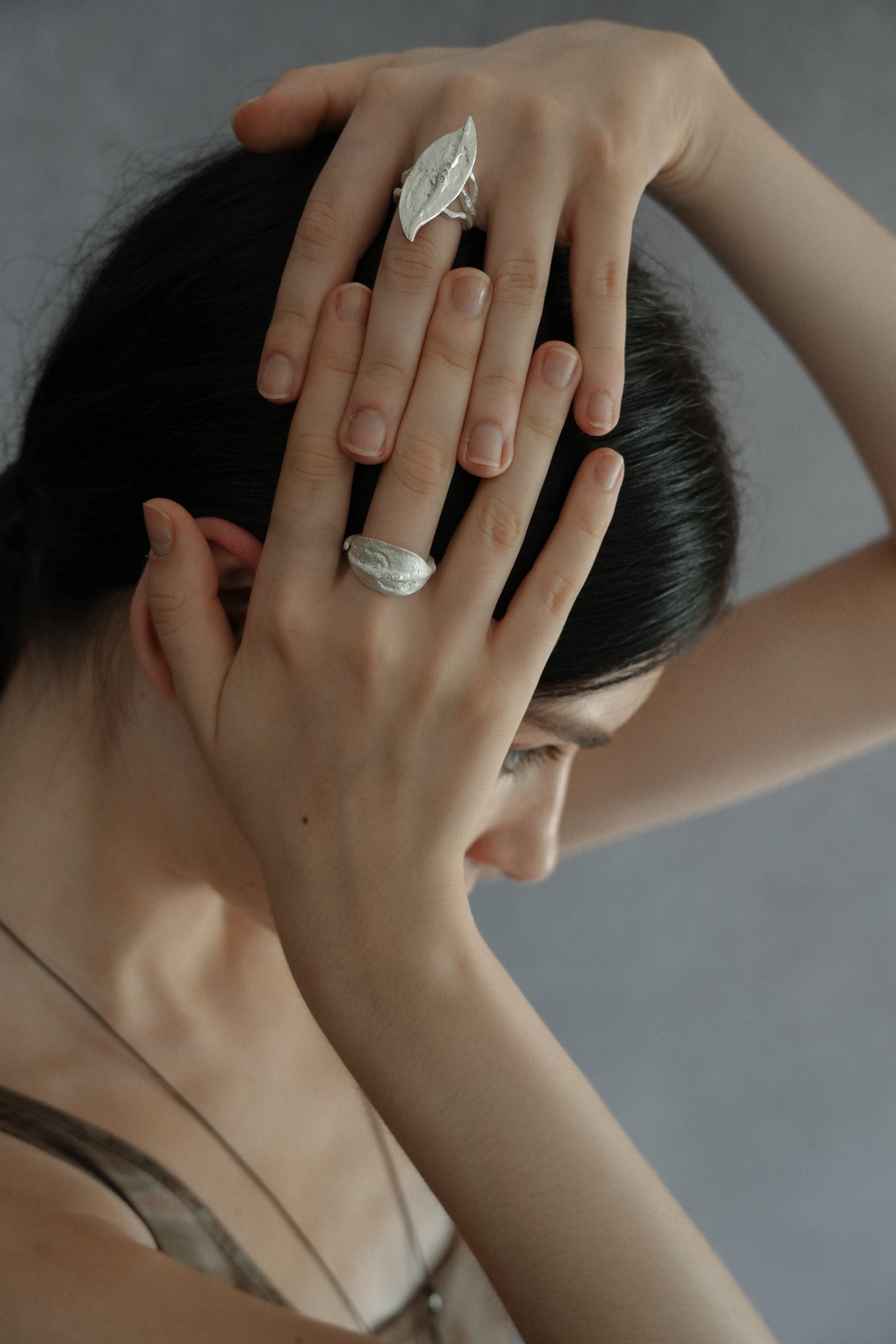 Broadleaf Whisper Ring