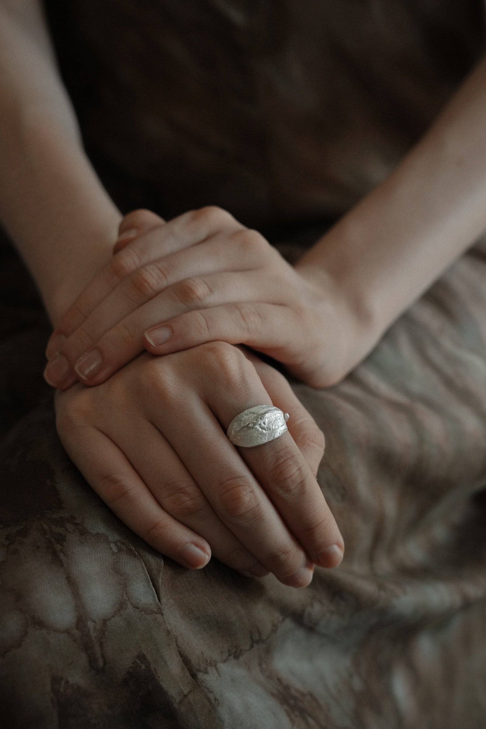 Broadleaf Whisper Ring