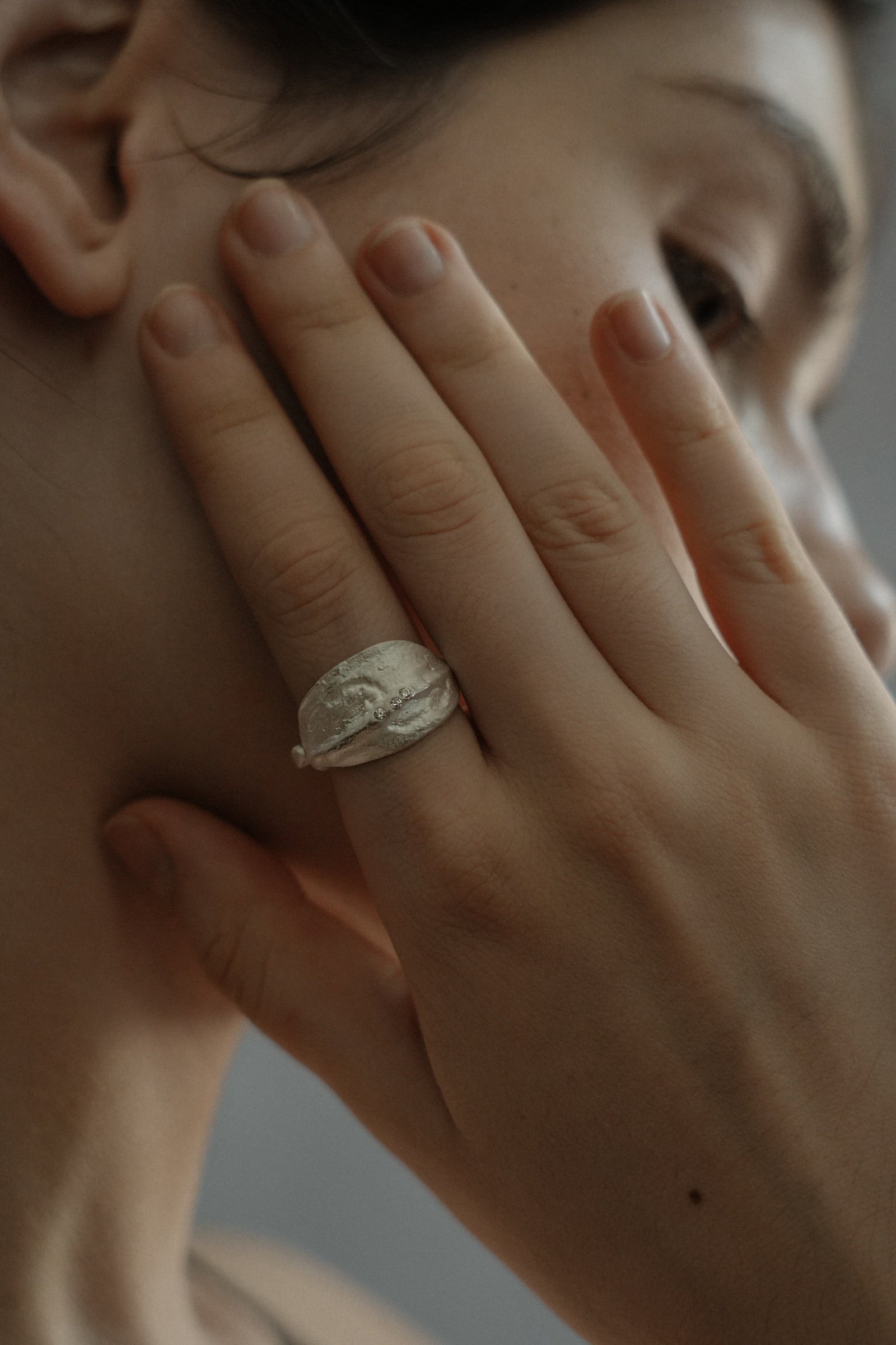 Broadleaf Whisper Ring