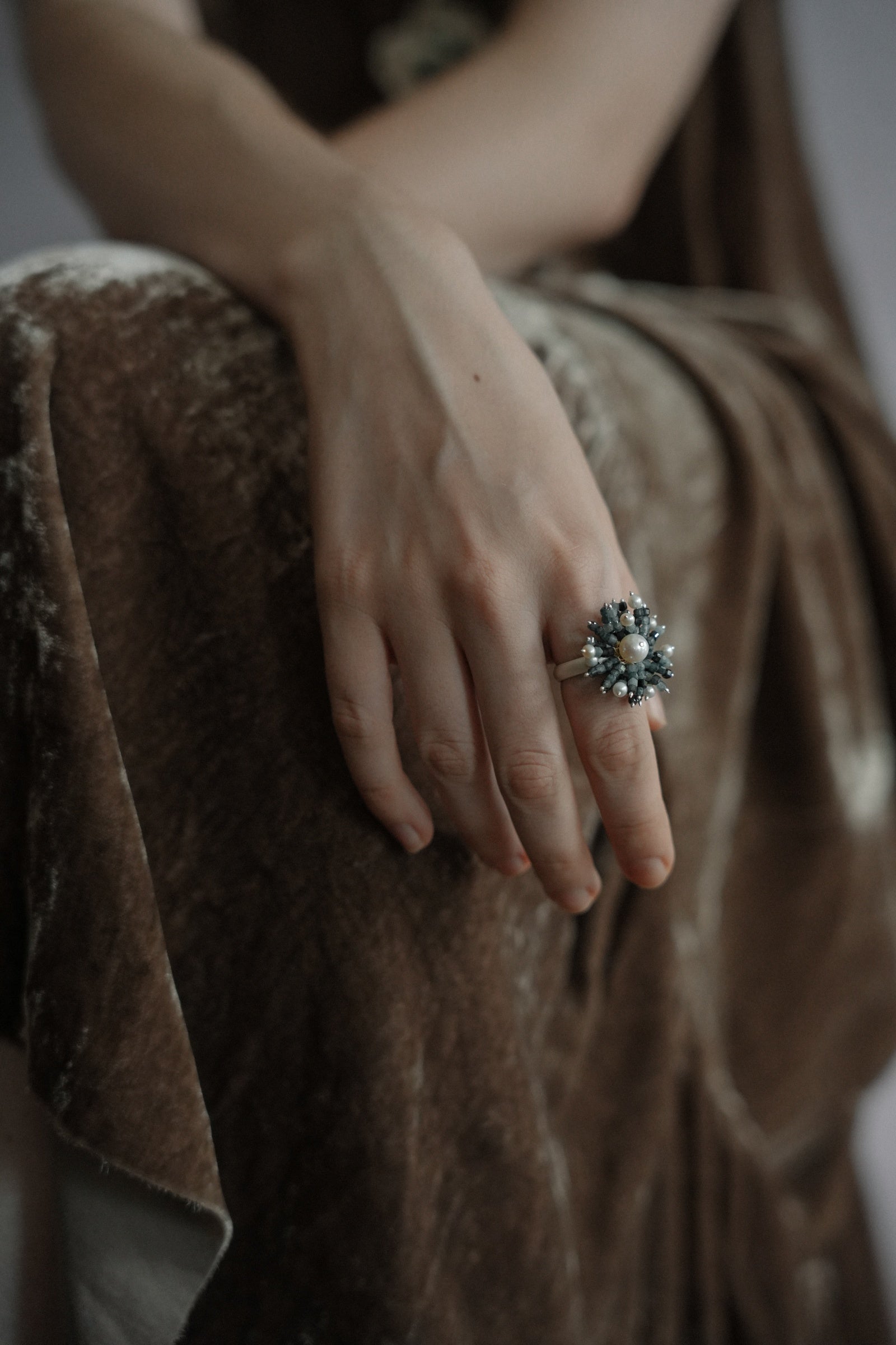 Wave Tassel Pearl Ring