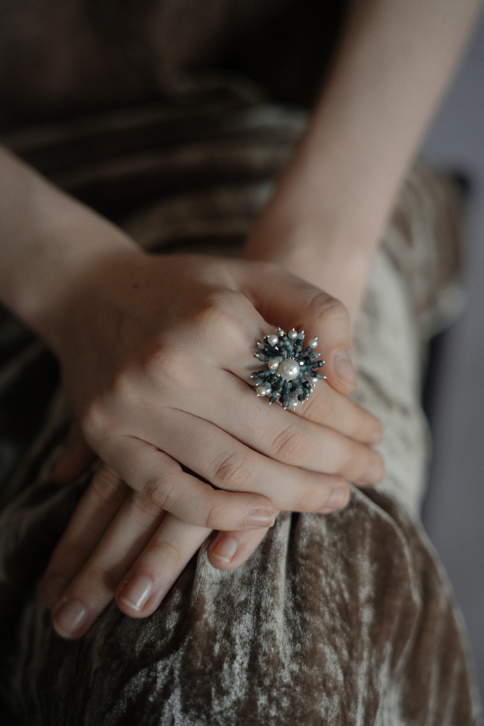 Wave Tassel Pearl Ring