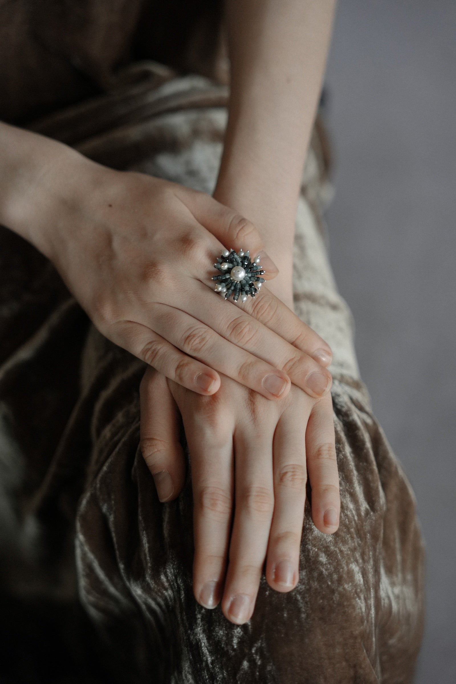 Wave Tassel Pearl Ring