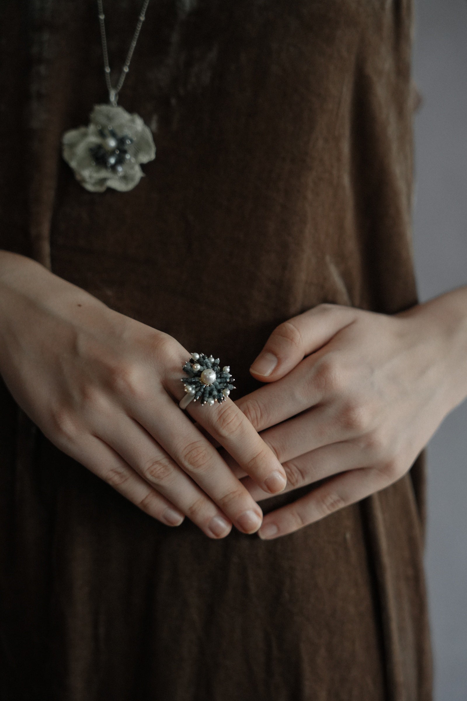 Wave Tassel Pearl Ring