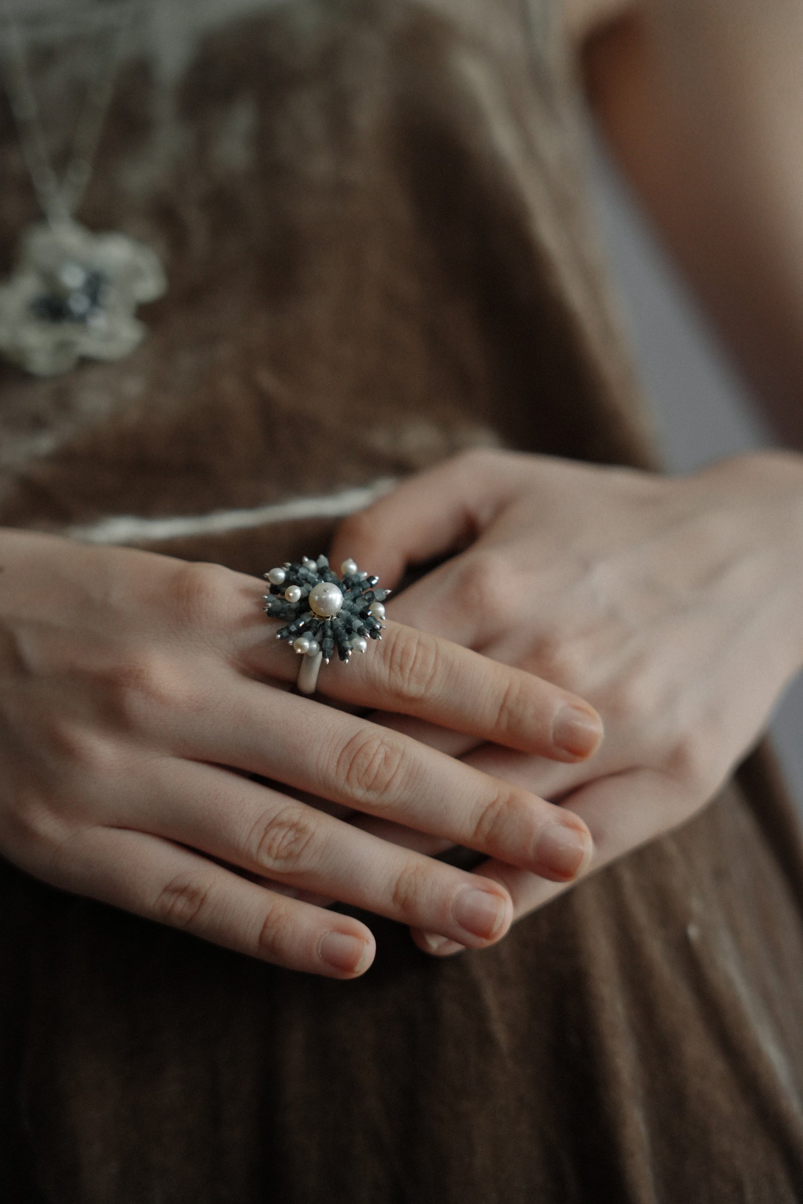 Wave Tassel Pearl Ring