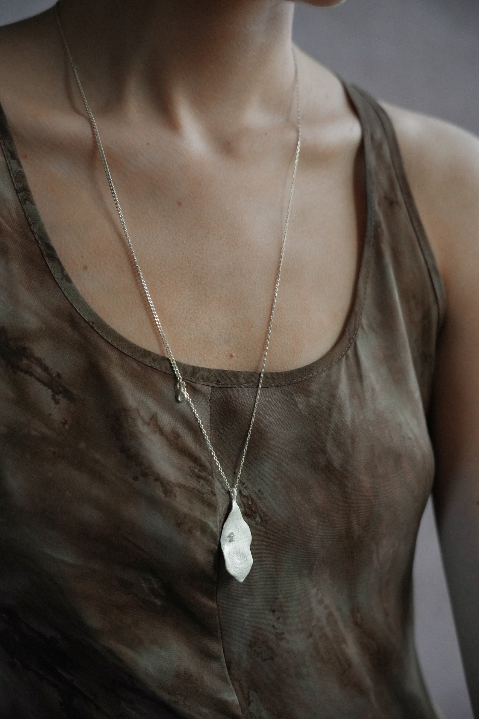 Leaf Edge Necklace