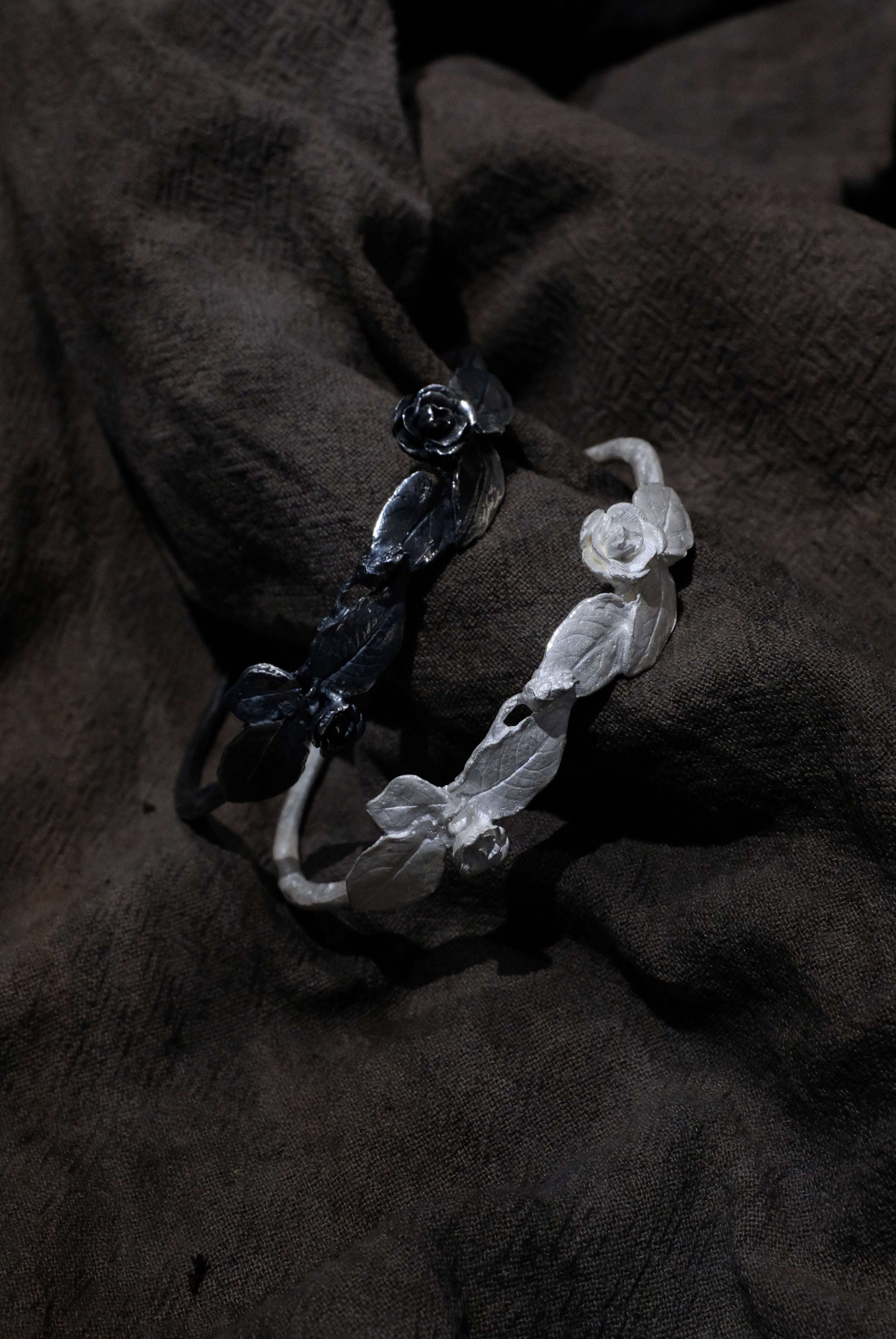 Rose Leaf Court Bangle