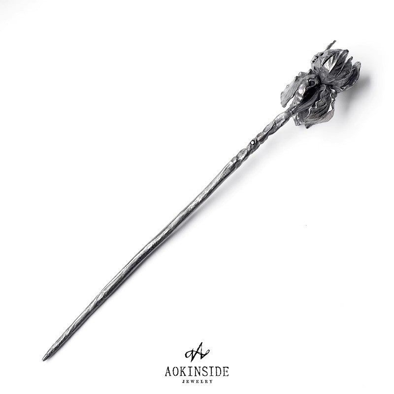 Iris Onyx Hairpin