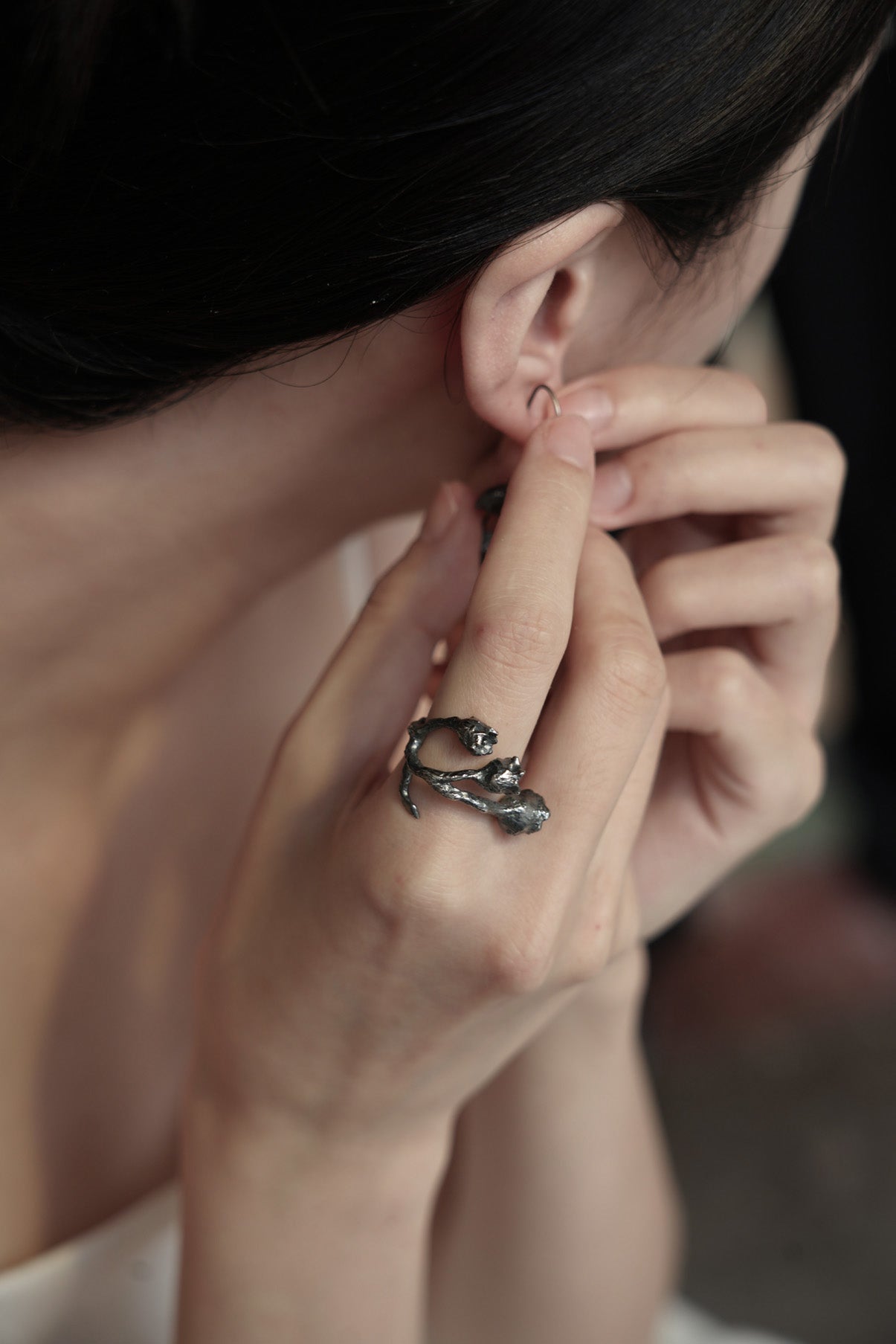 Adore Lily Solitaire