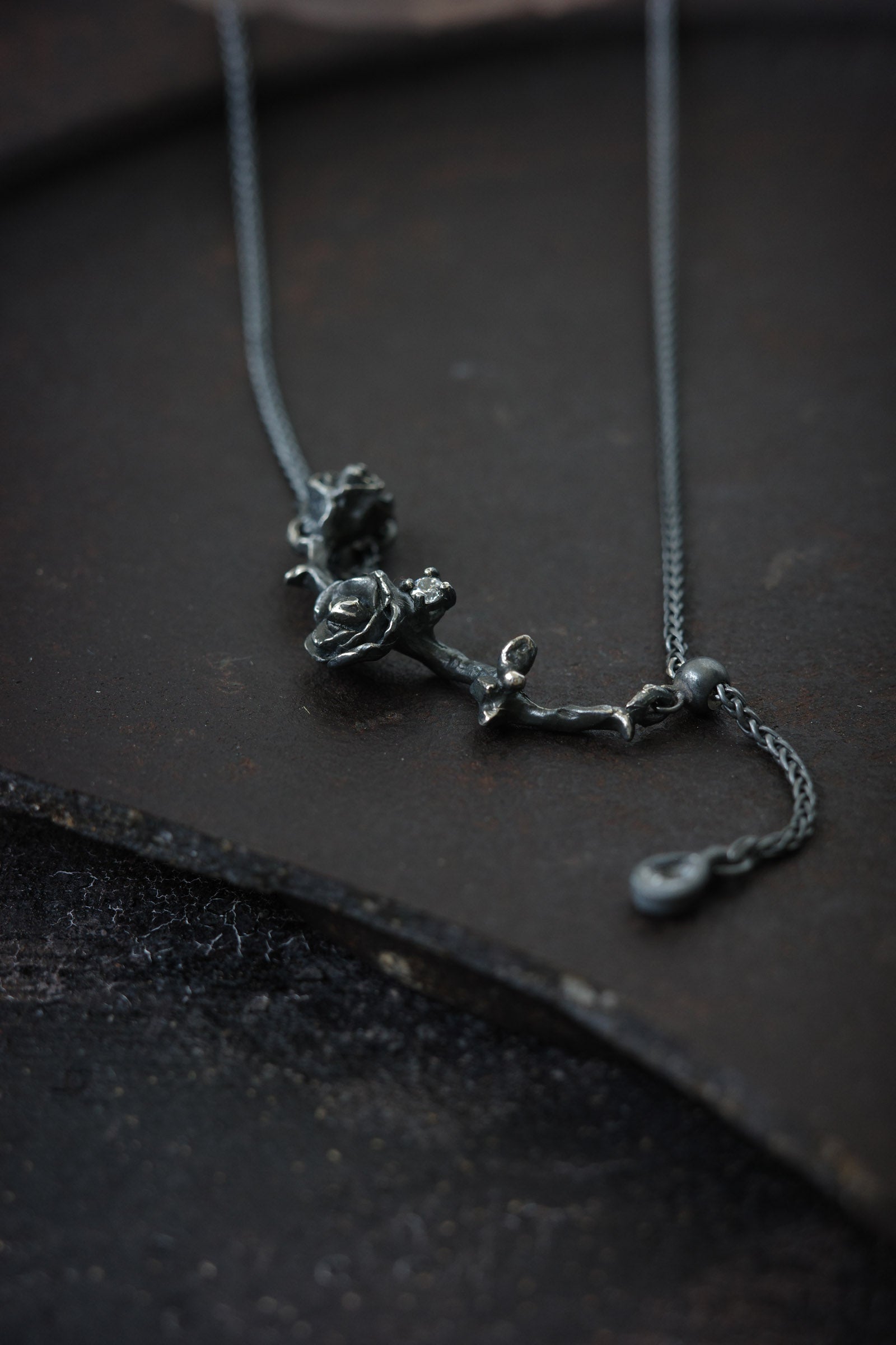 Single Rose Chain