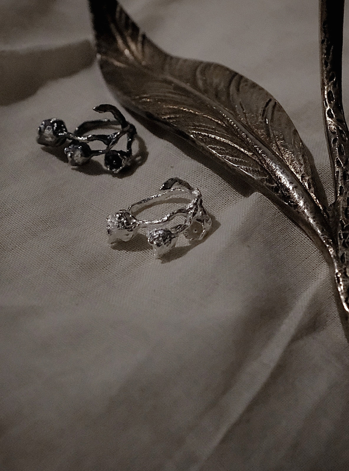 Adore Lily Solitaire