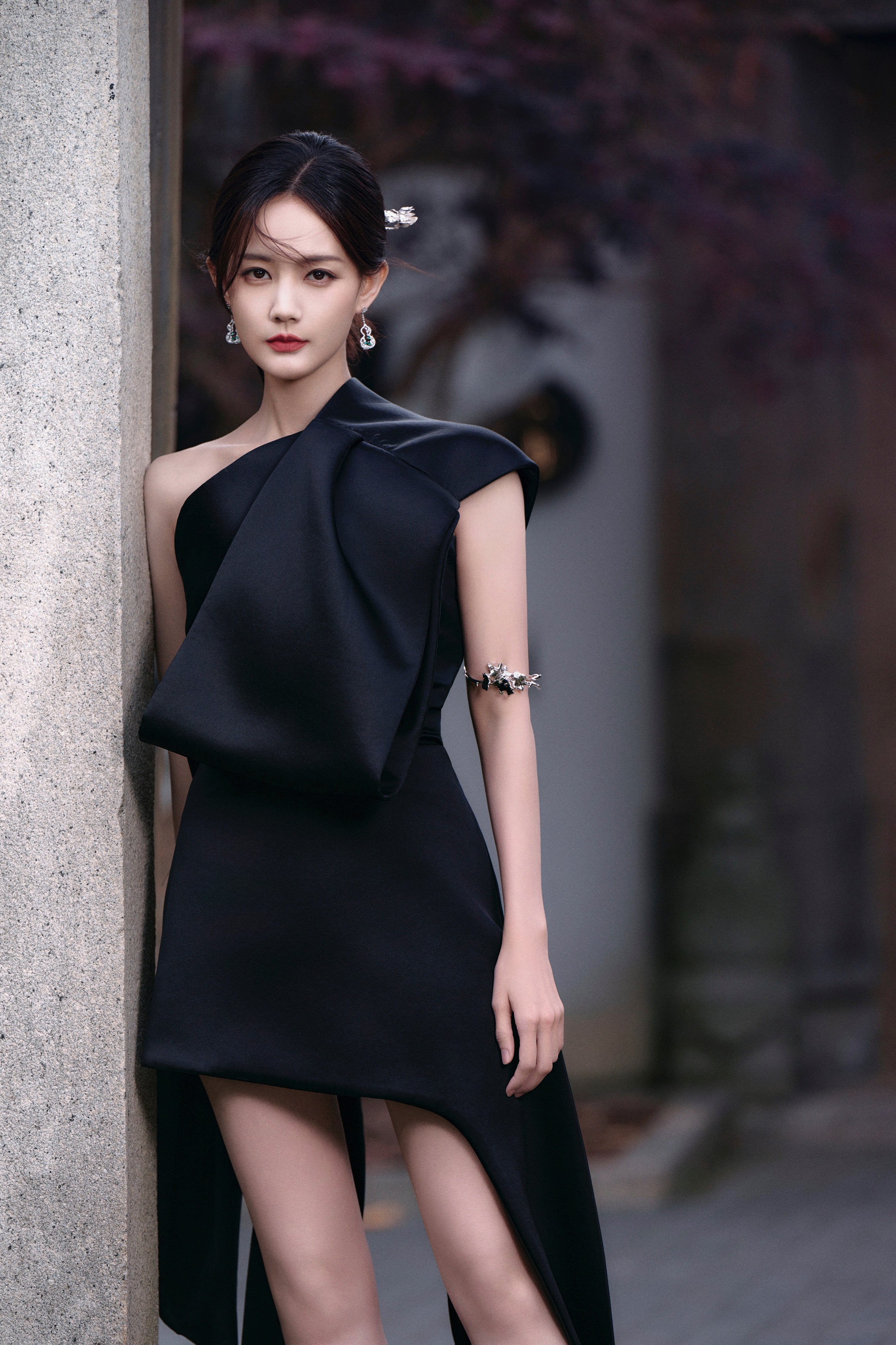 Iris Onyx Hairpin