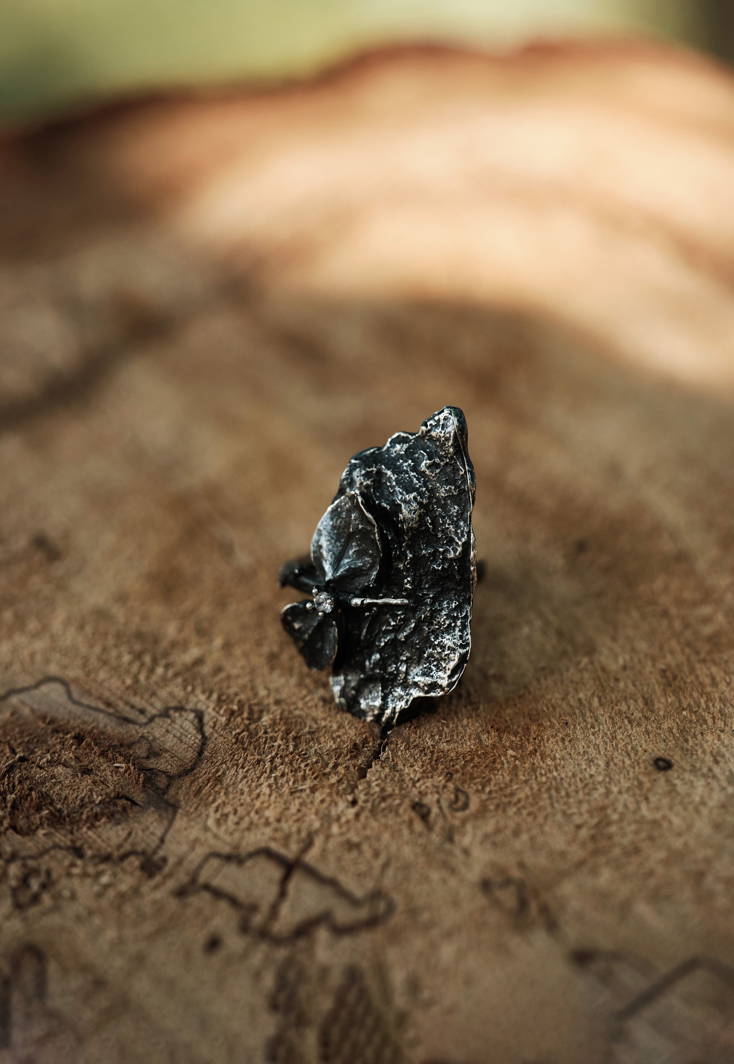 Rock Leaf Ring
