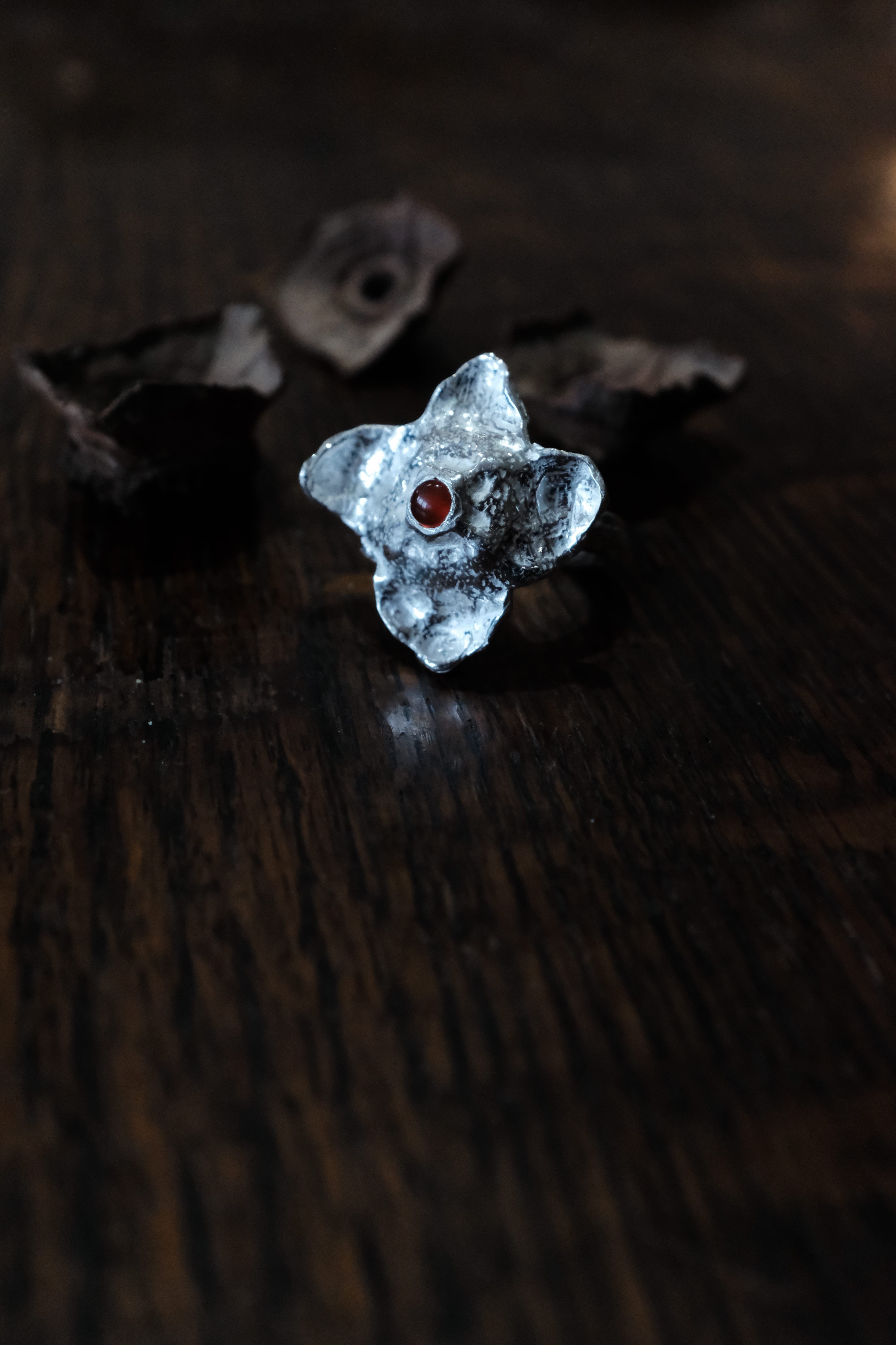 Persimmon Calyx Agate Ring