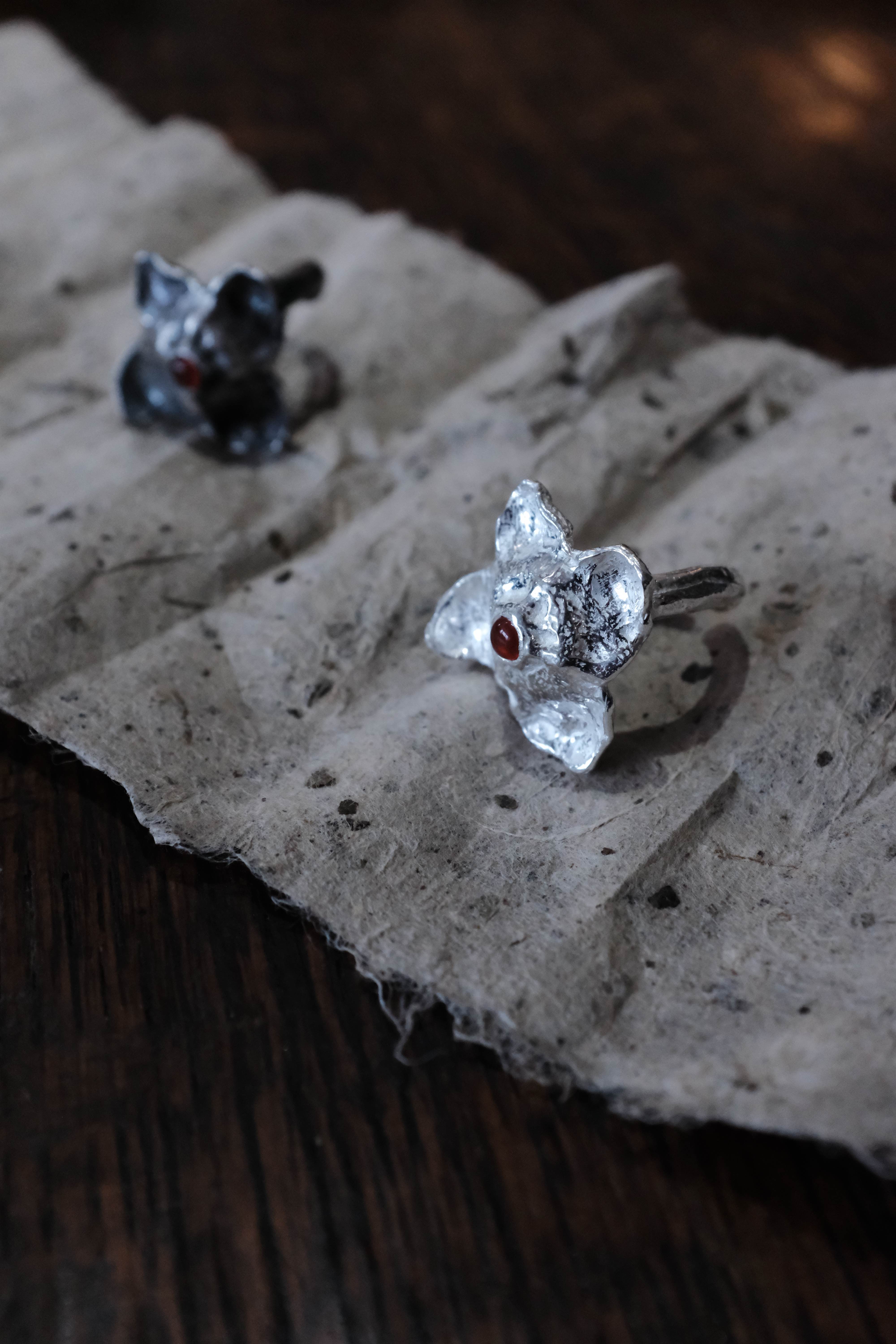 Persimmon Calyx Agate Ring