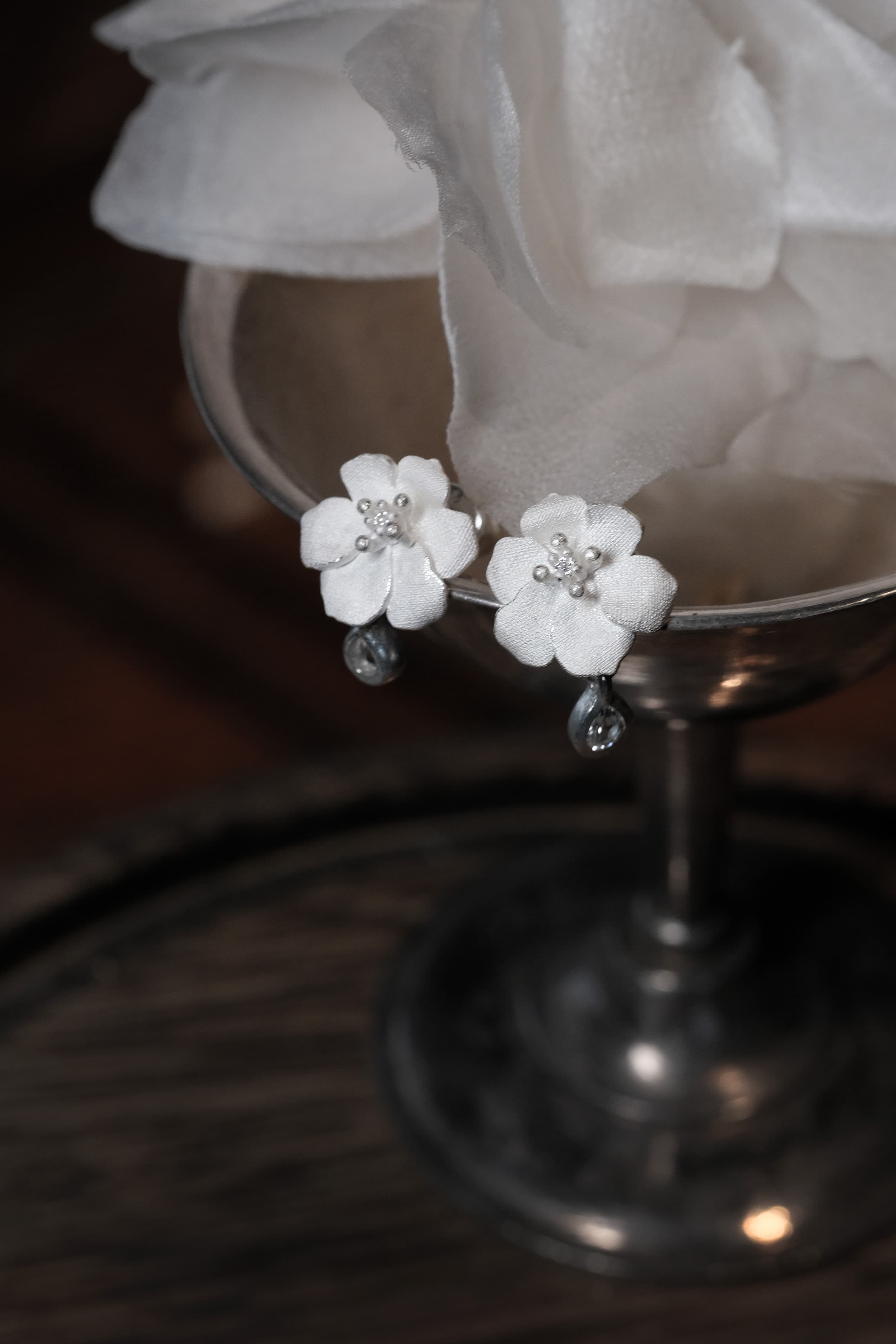 woven-stamen earrings
