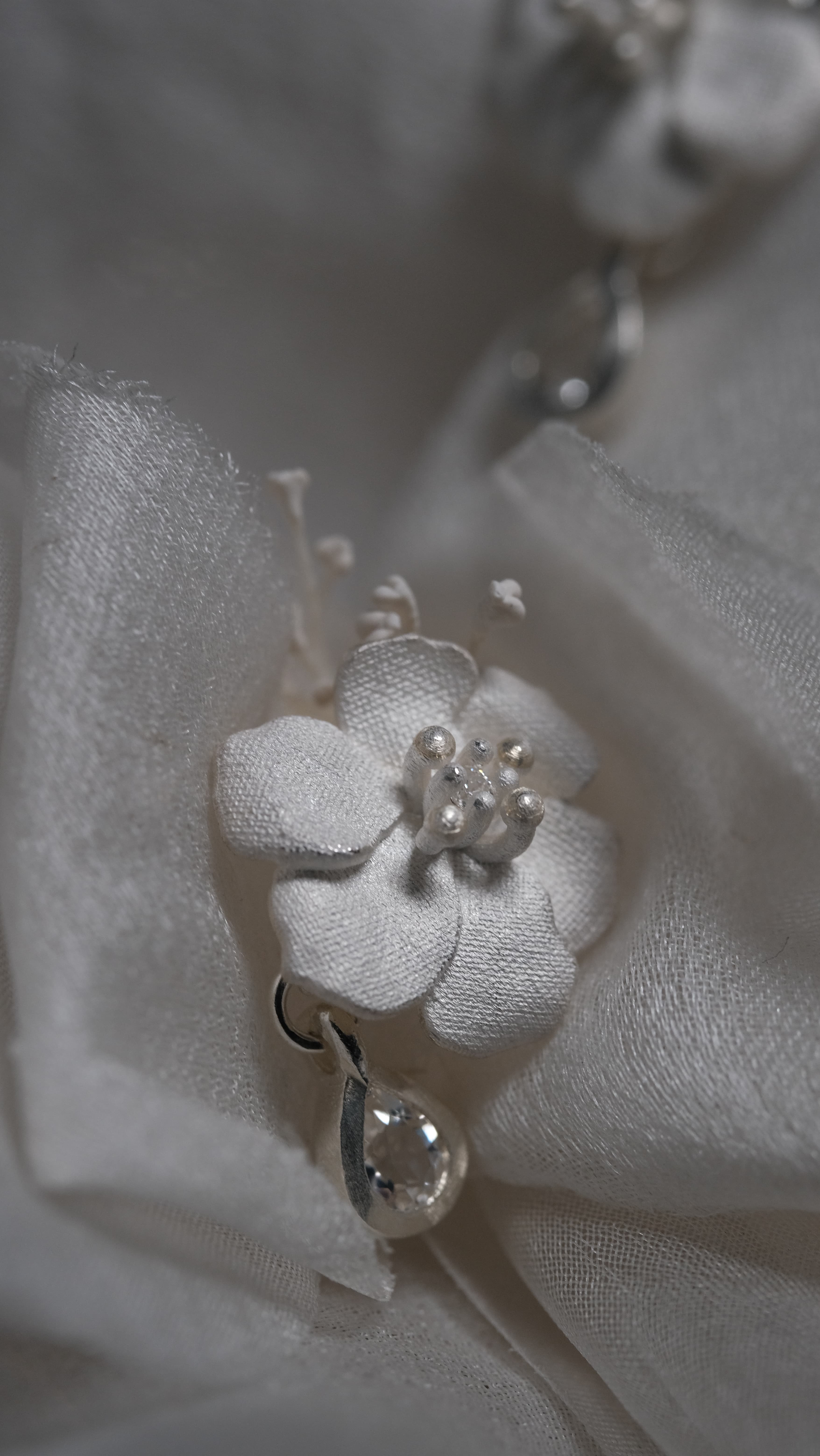 woven-stamen earrings