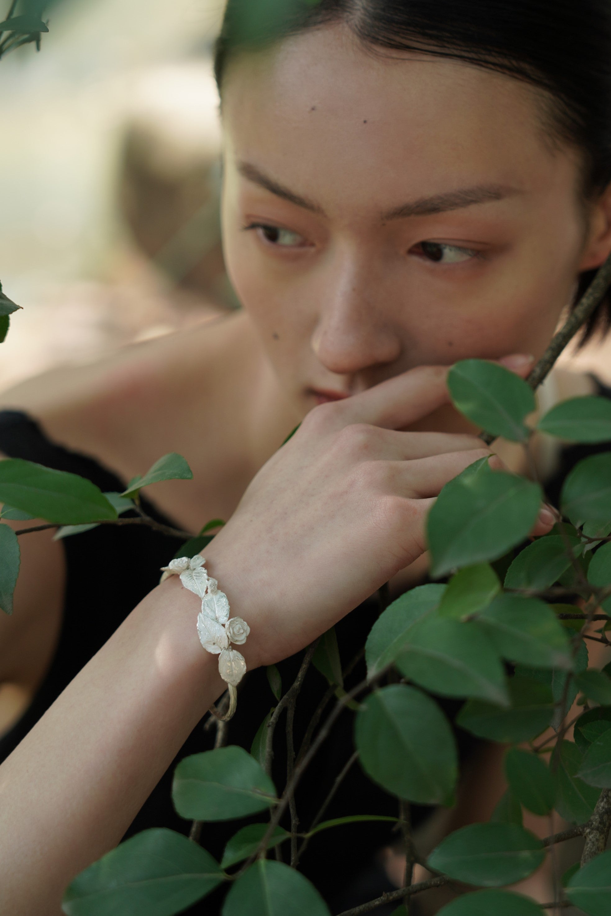 Rose Leaf Court Bangle