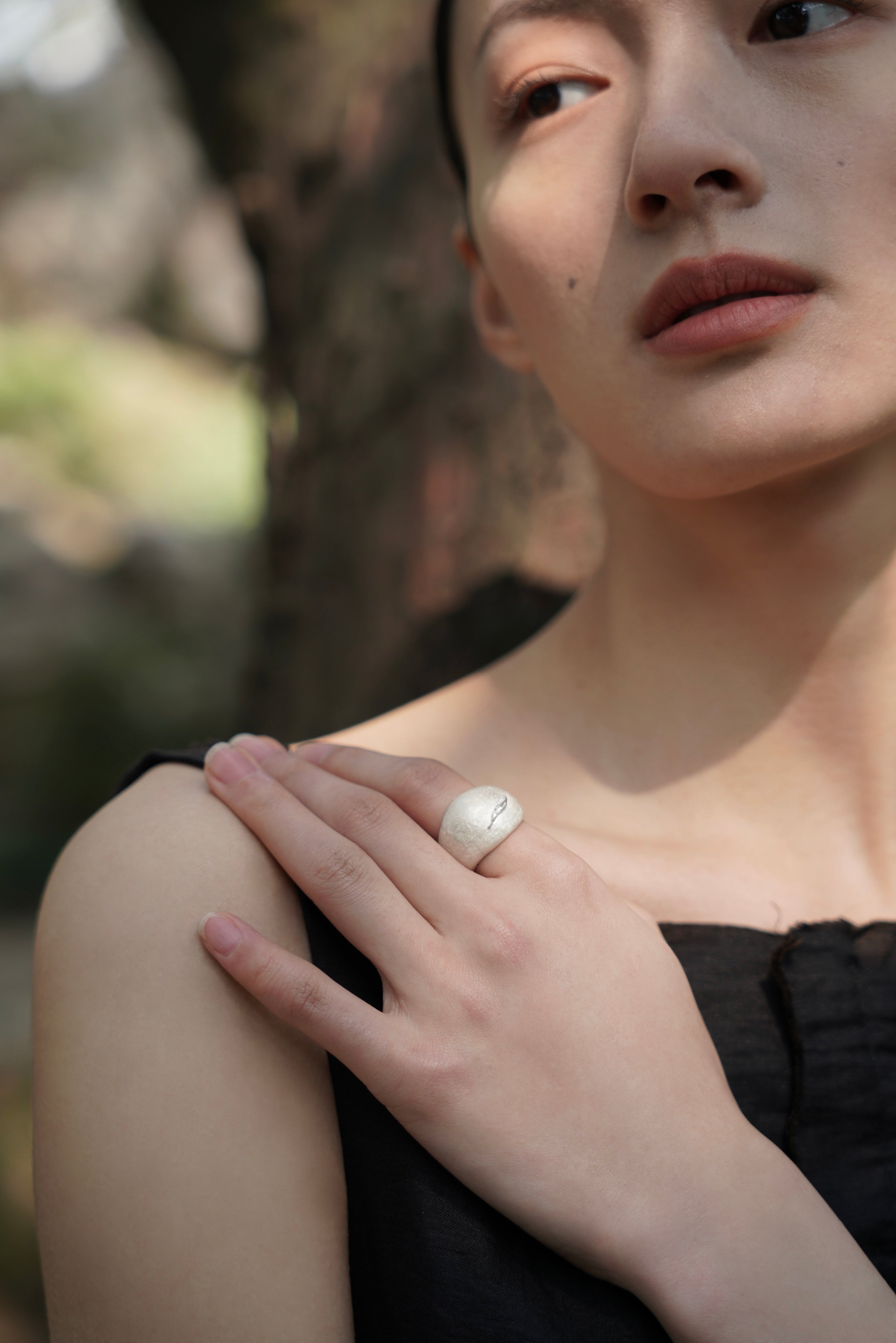 Water Leaf Hoop Ring