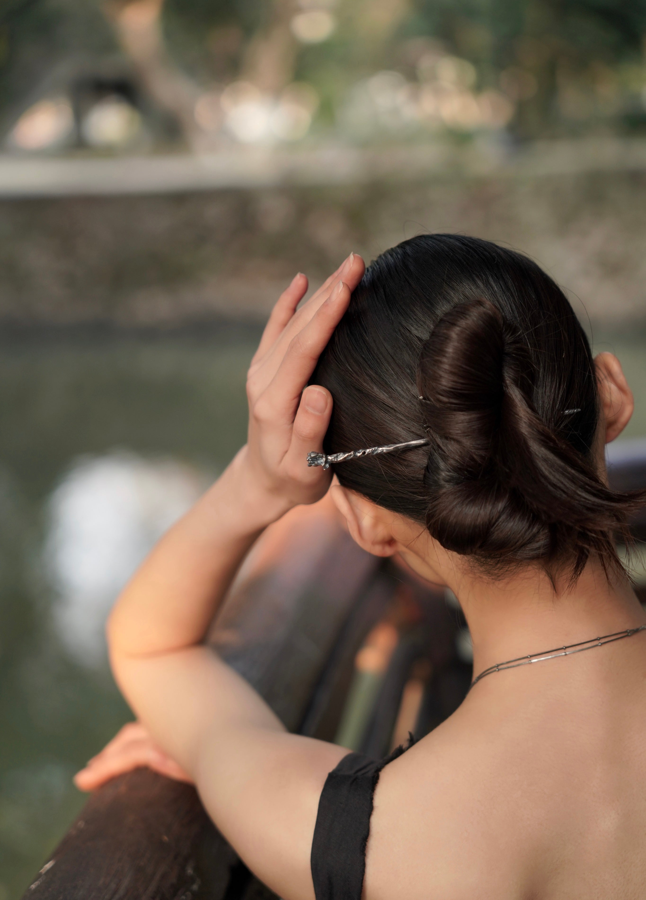 Black Gem Rose Hairpin