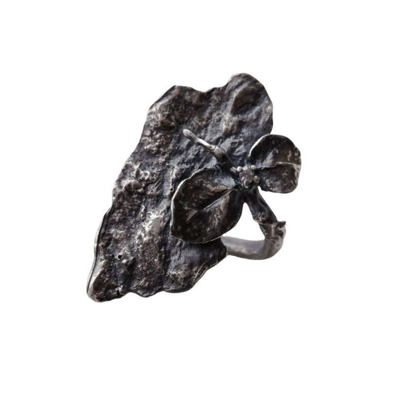 Rock Leaf Ring