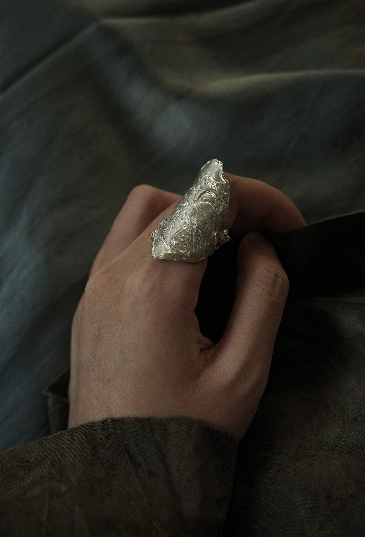 Iris Long Ring