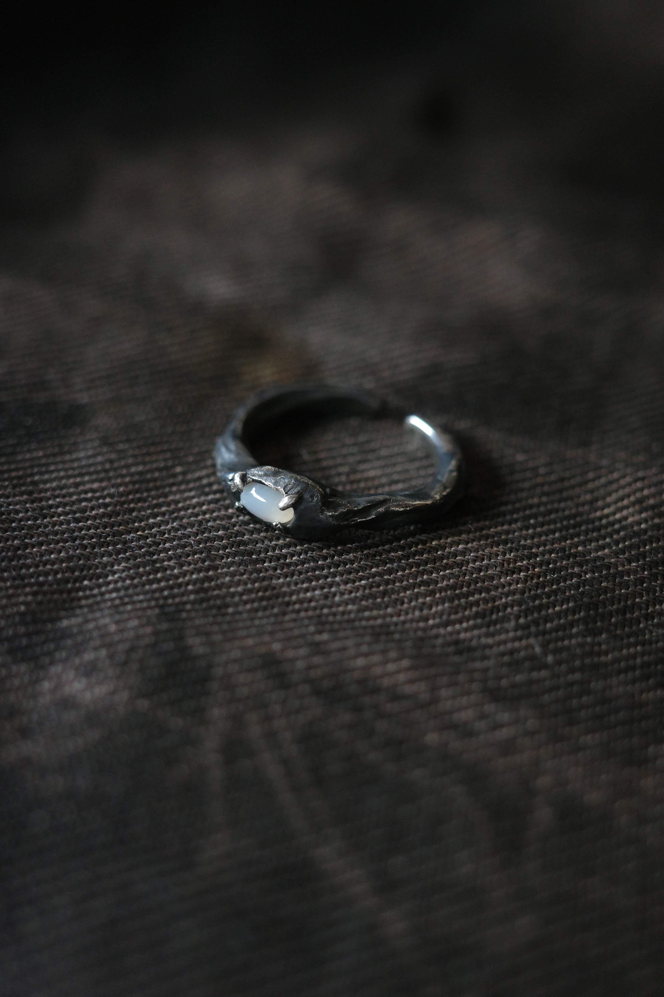 Light Ripple Ring