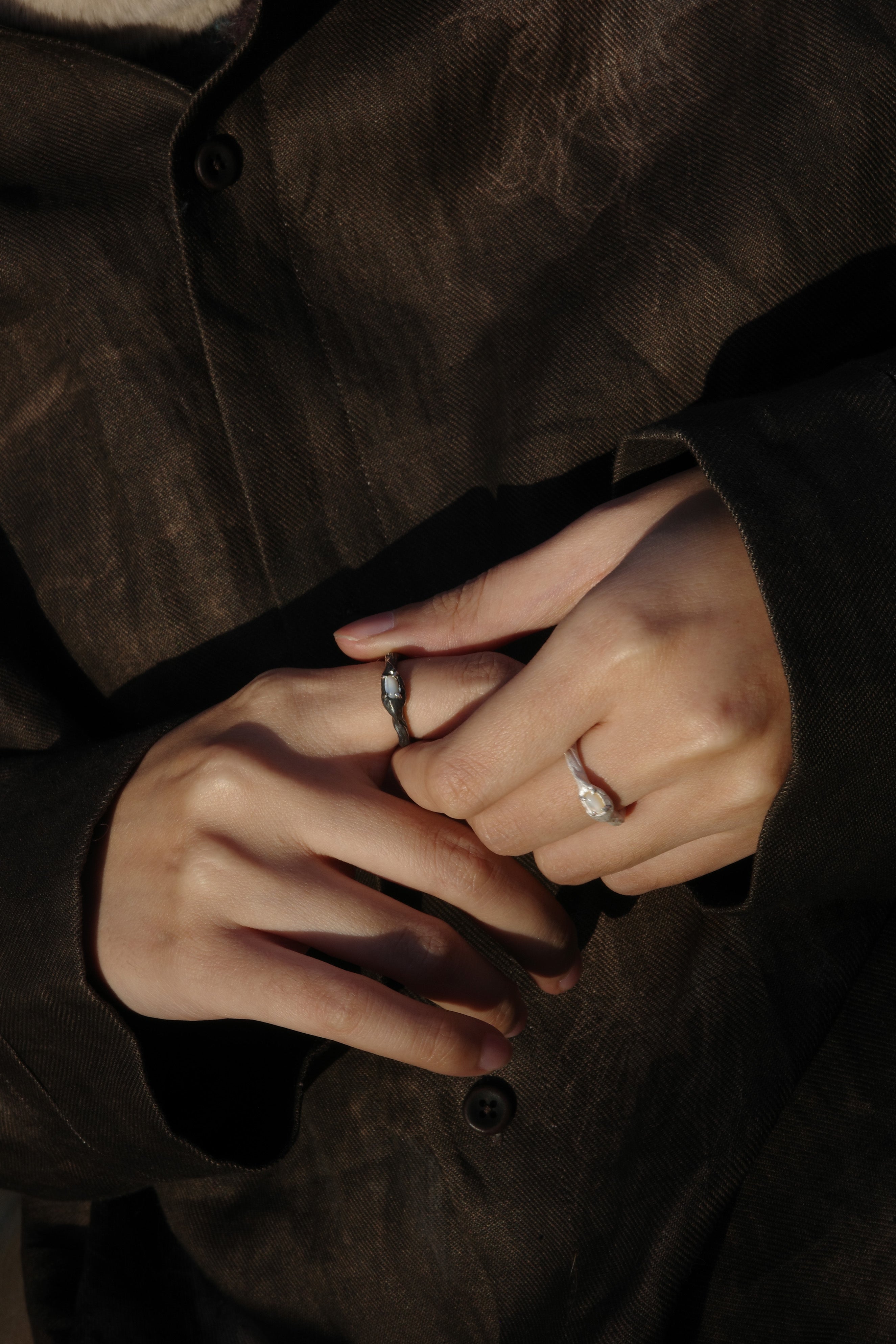 Light Ripple Ring