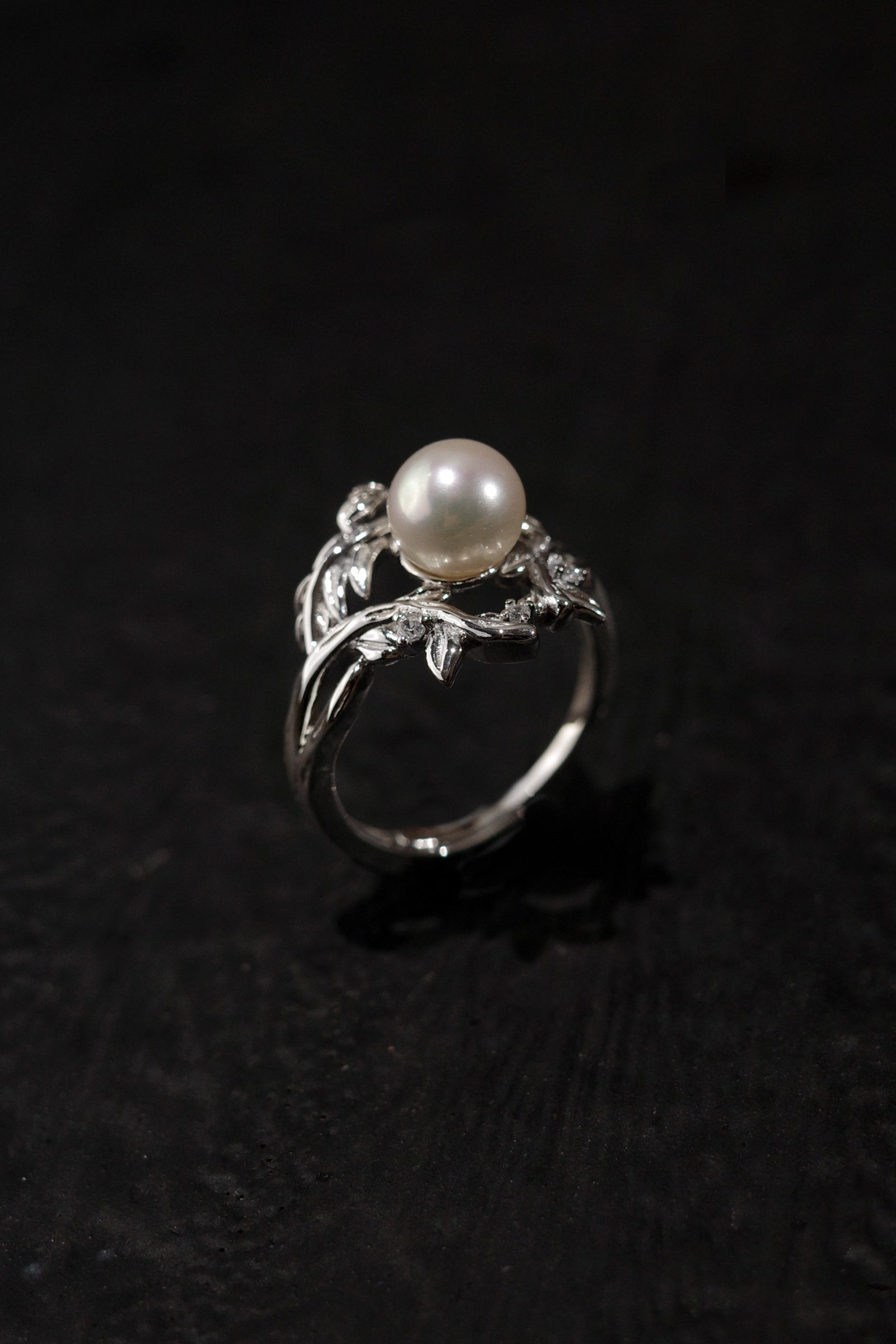 Vine Pearl Ring