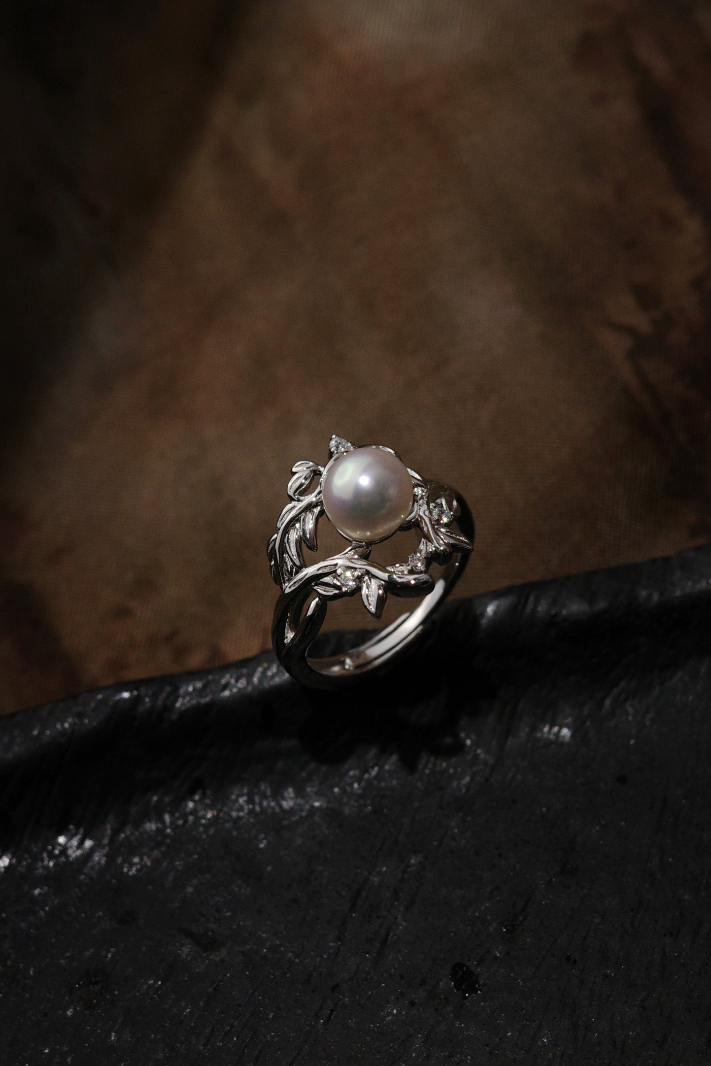 Vine Pearl Ring