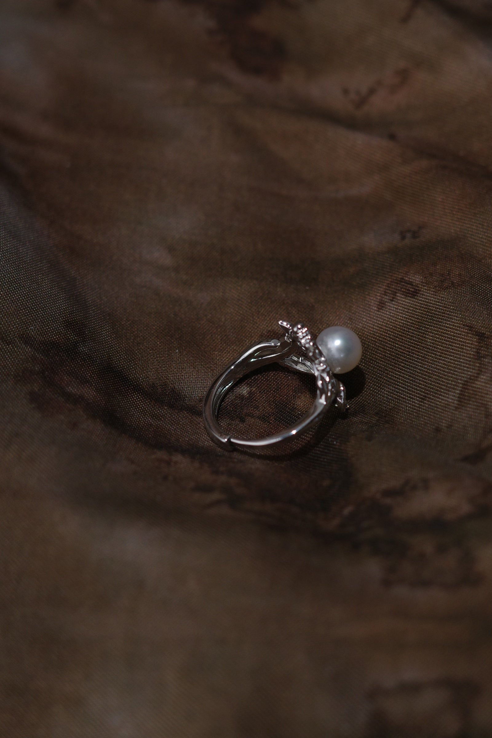 Vine Pearl Ring
