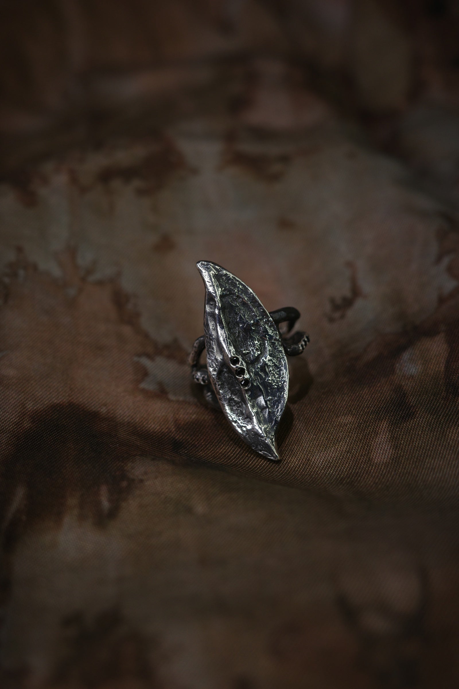 Vertical Broadleaf Ring