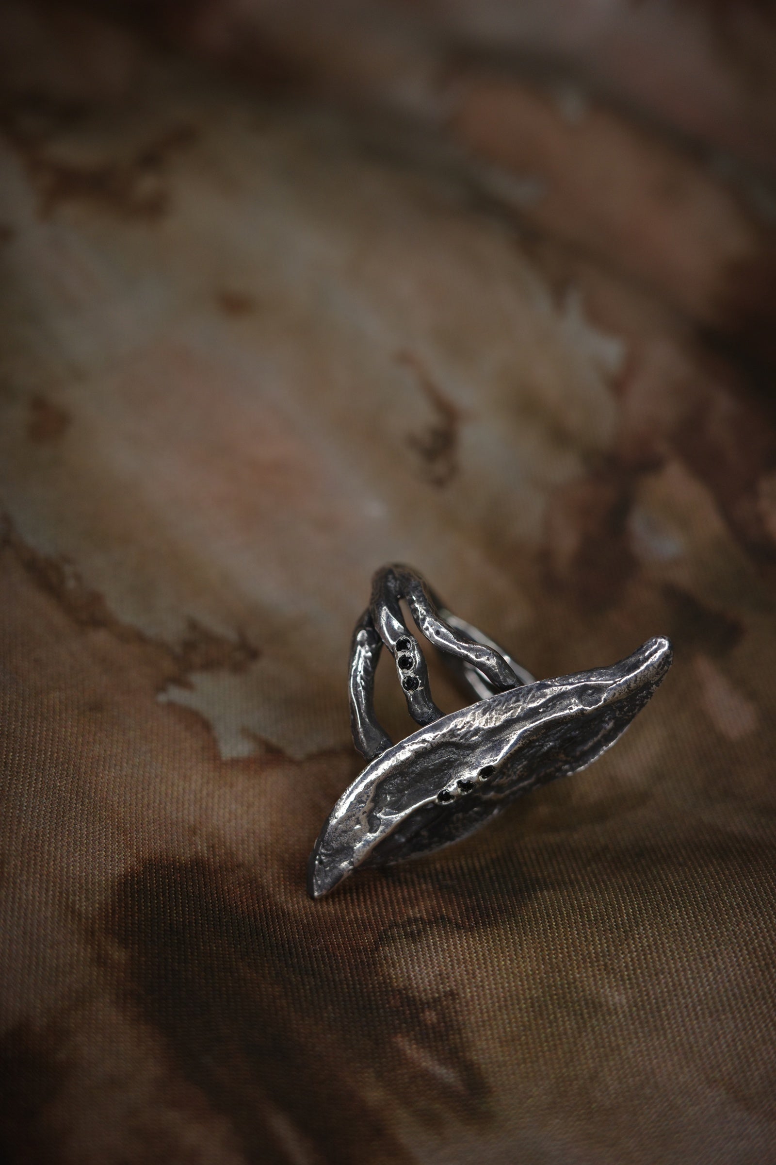 Vertical Broadleaf Ring