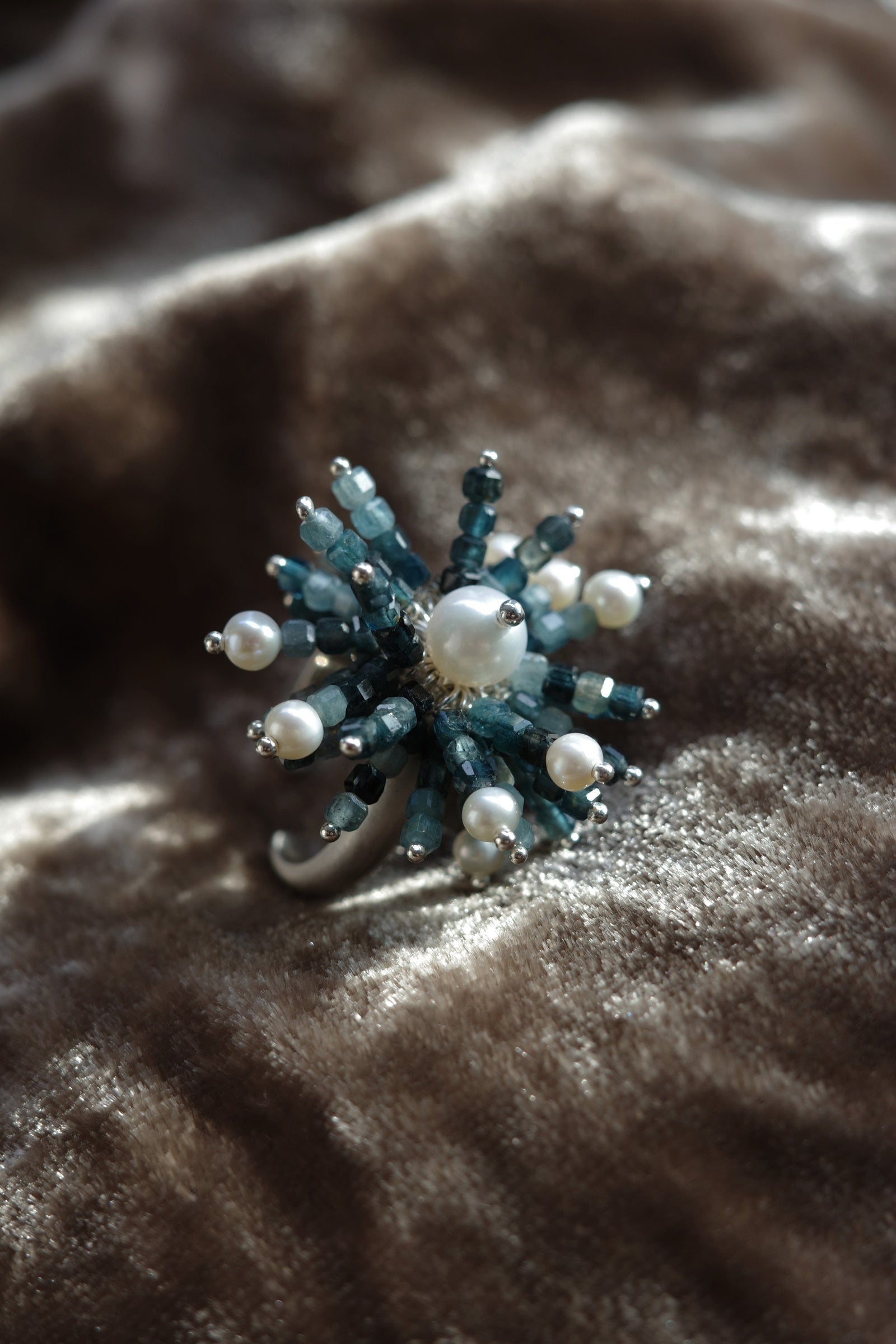 Wave Tassel Pearl Ring