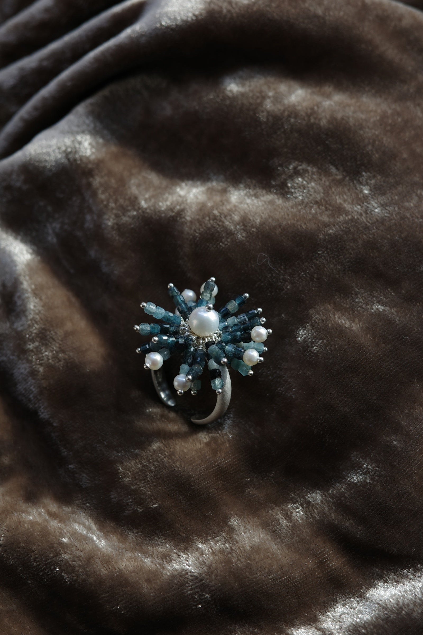 Wave Tassel Pearl Ring