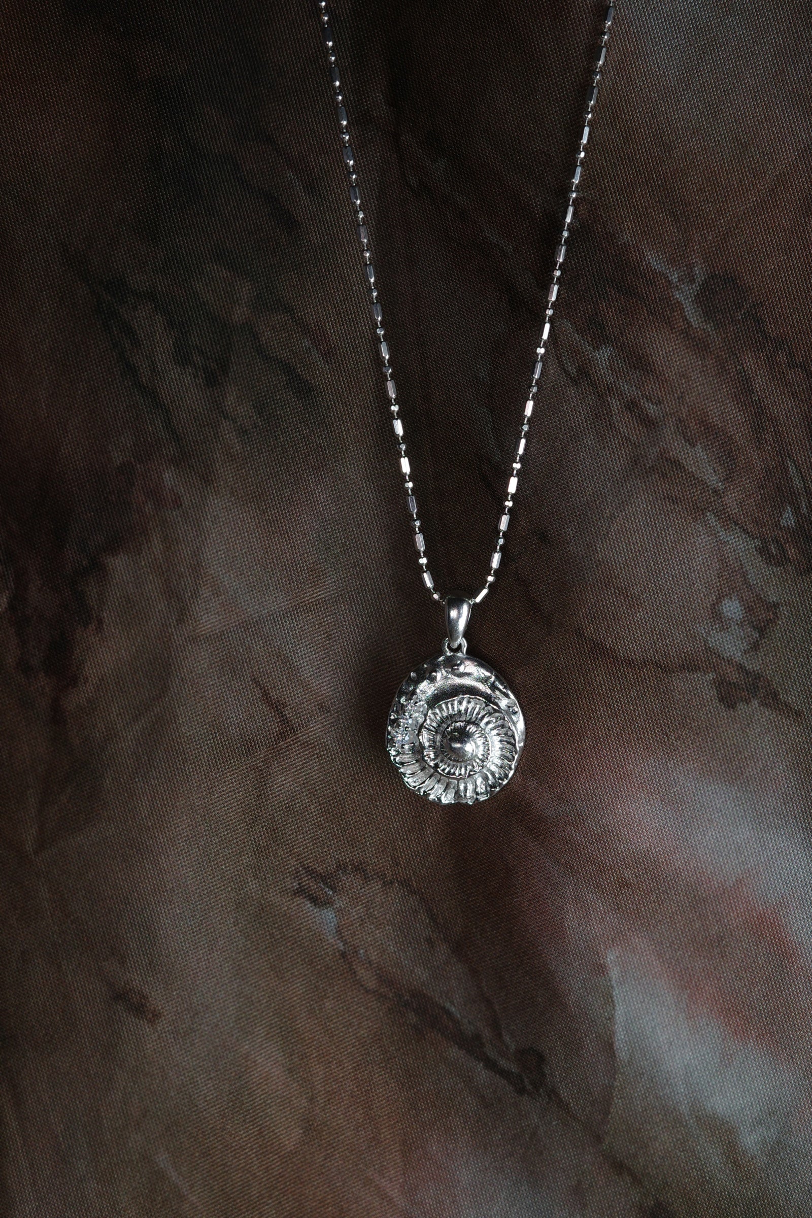 Shell Mark Time Necklace